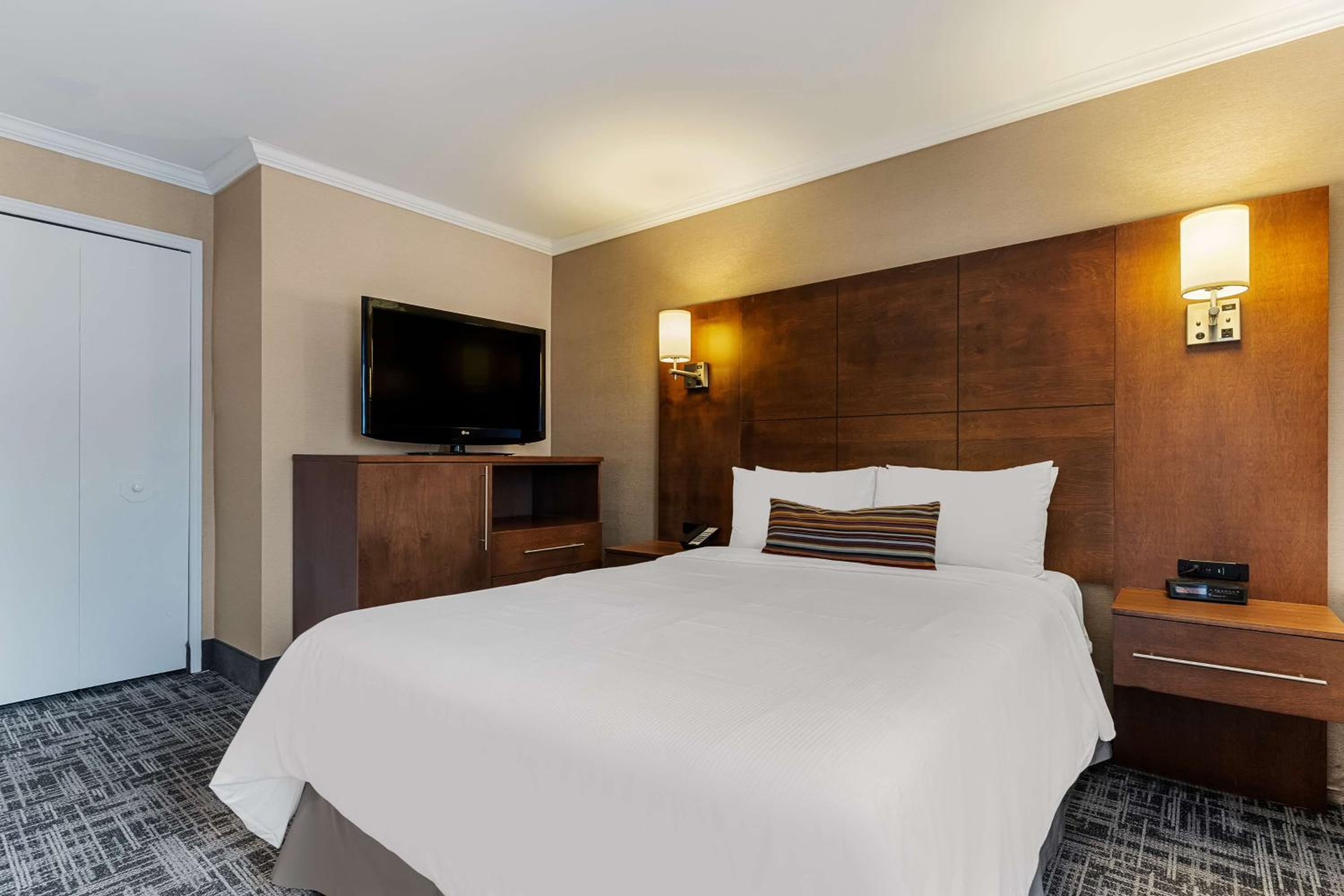 Small Double Room - Non-Smoking - Photo 2