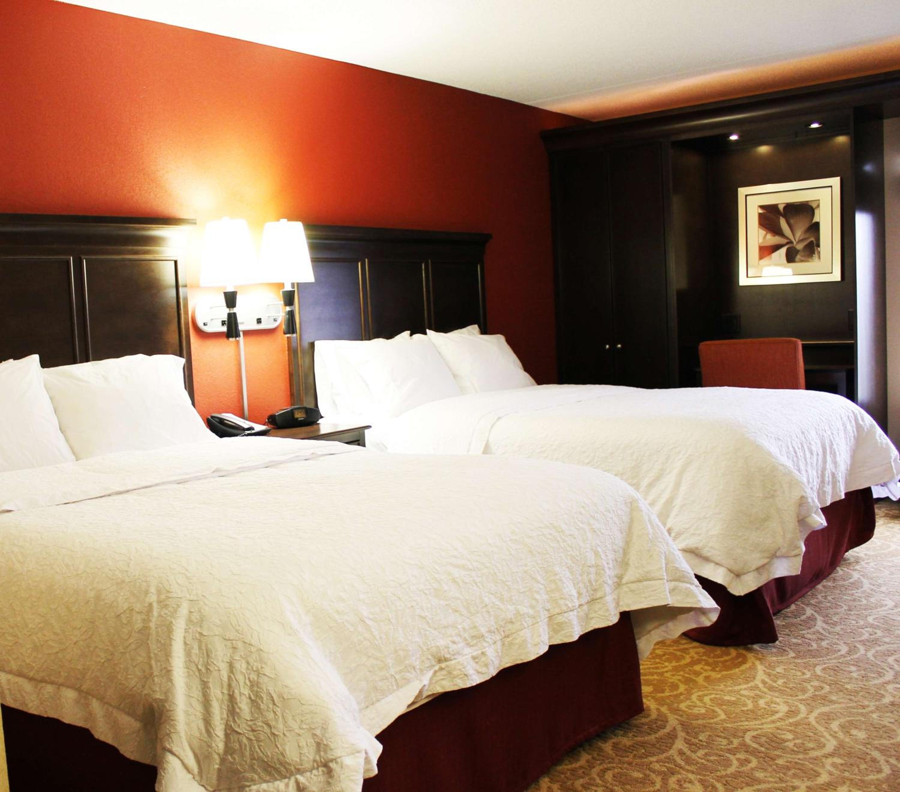 Double Room with Two Double Beds - Non-Smoking - Photo 2