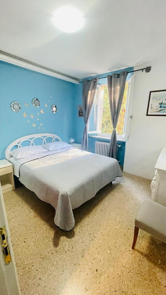 Double Room with Shared Bathroom photo 1