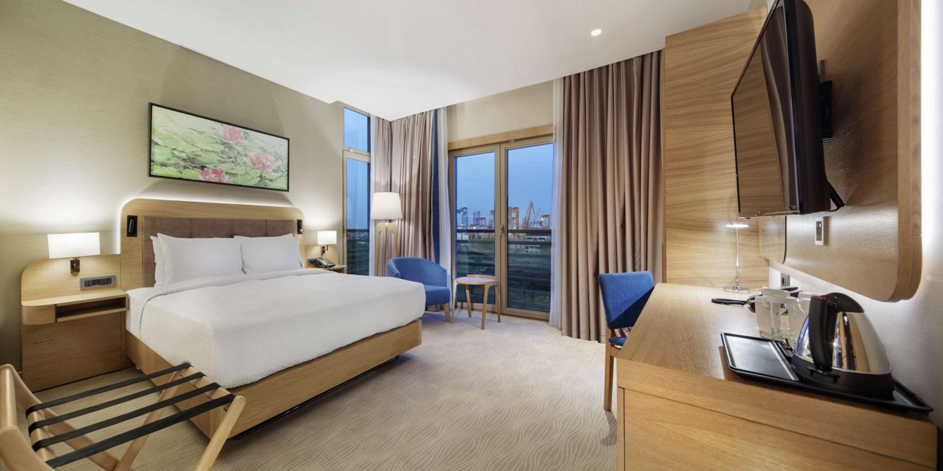 King Guest Room photo 1