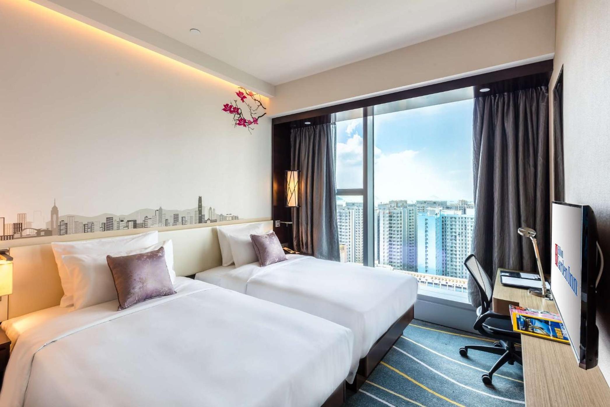 Twin Room with Garden View - High Floor