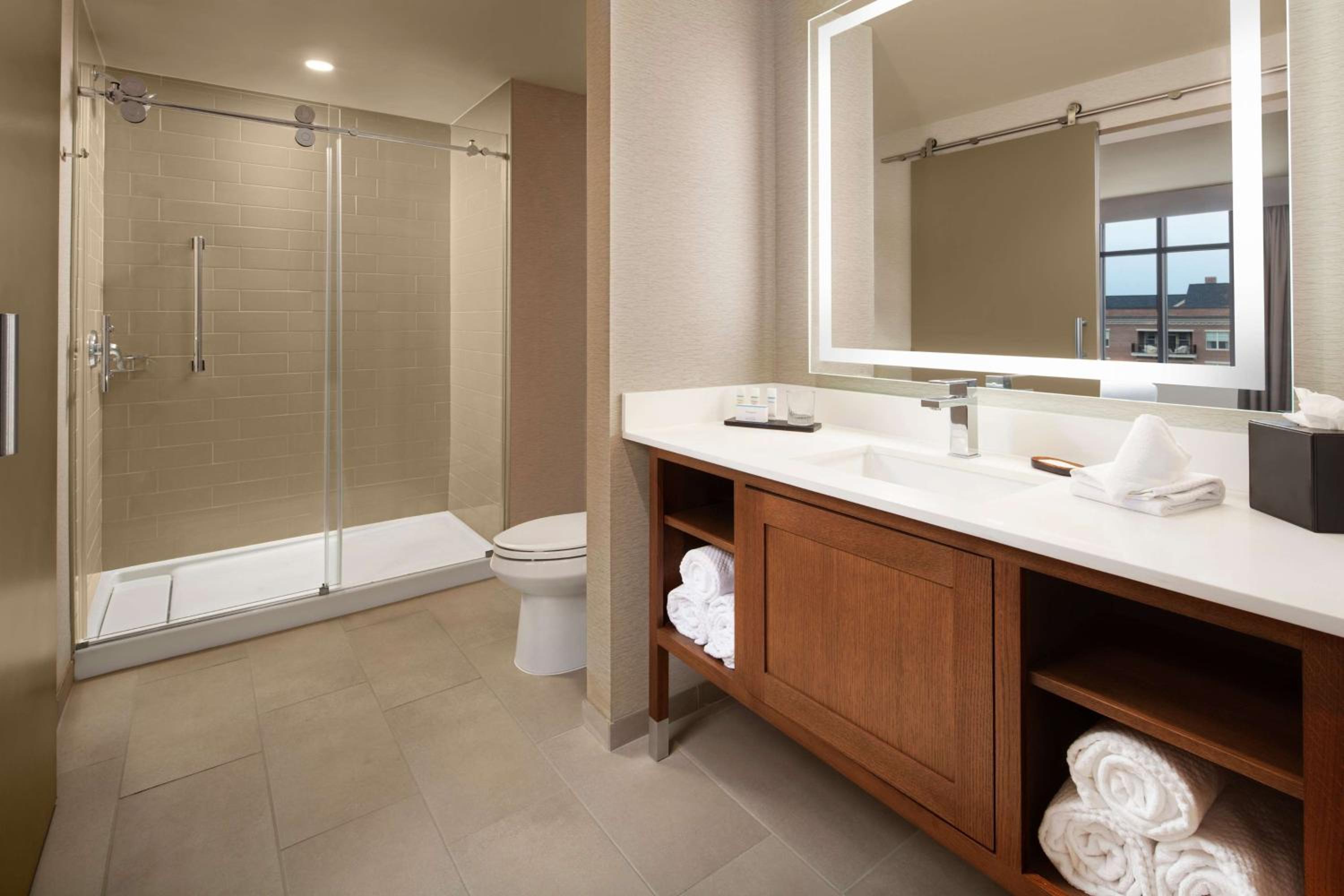 Two-Room King Suite - Hearing Access