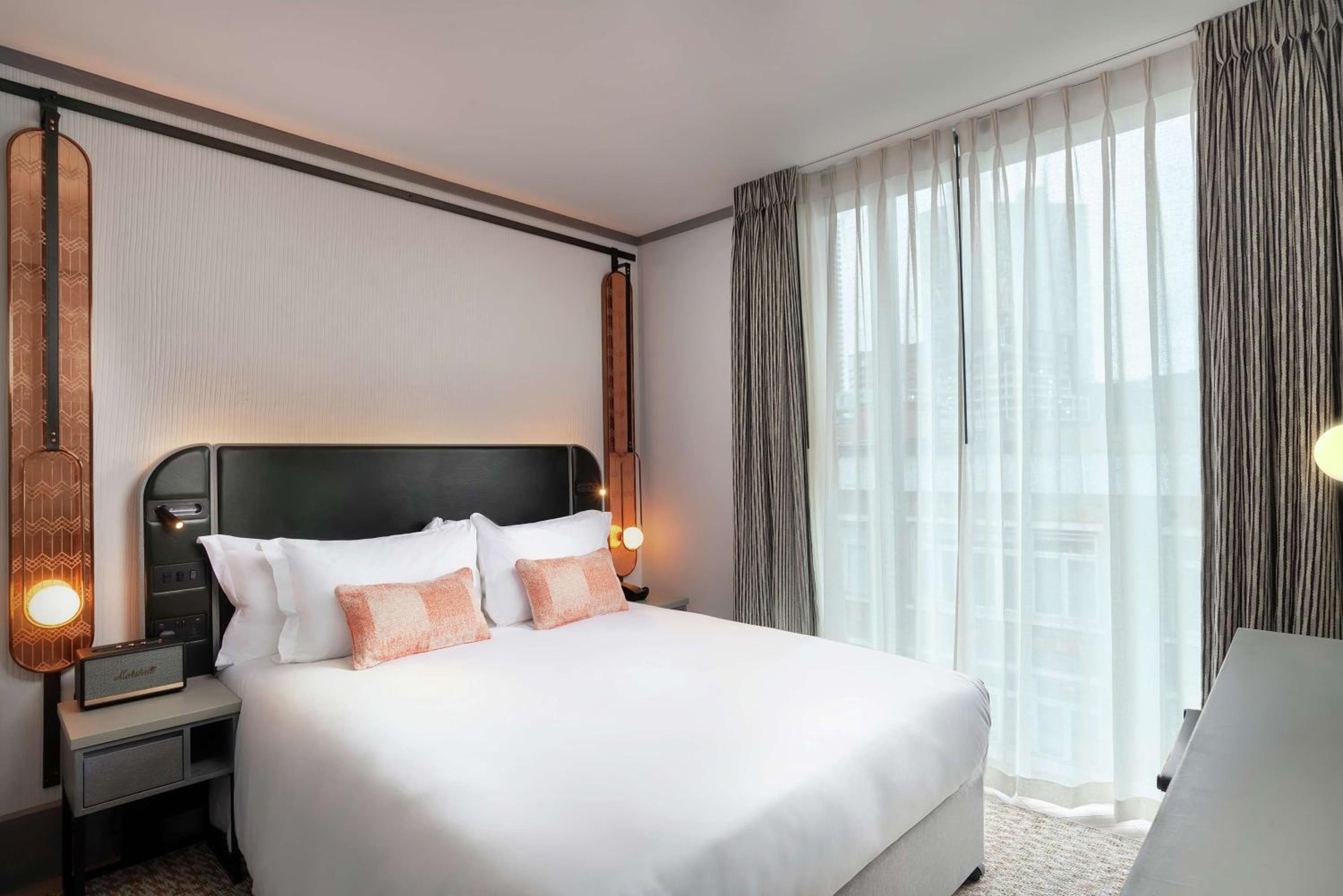 Deluxe Twin Room photo 2