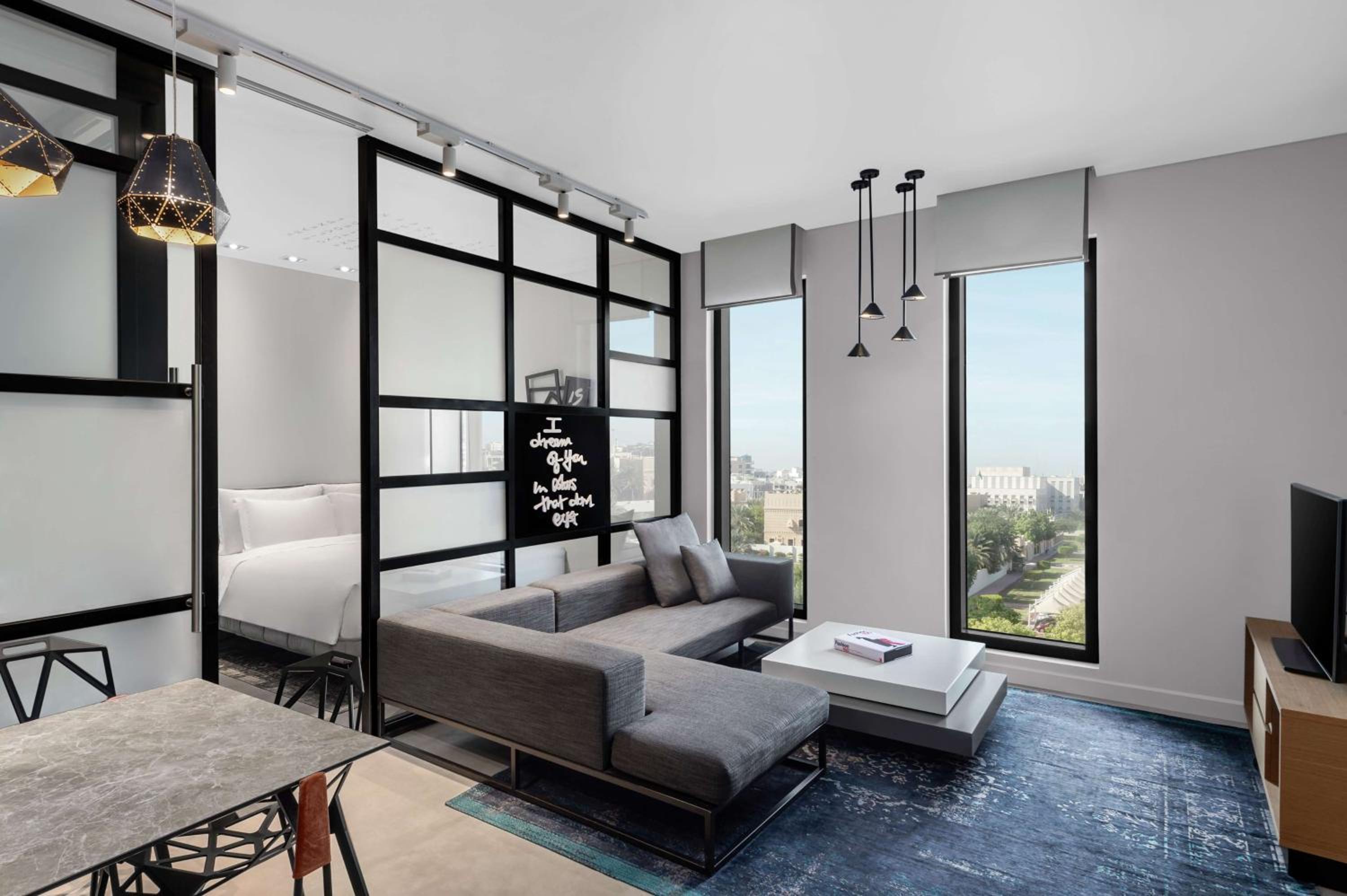 One-Bedroom King Suite