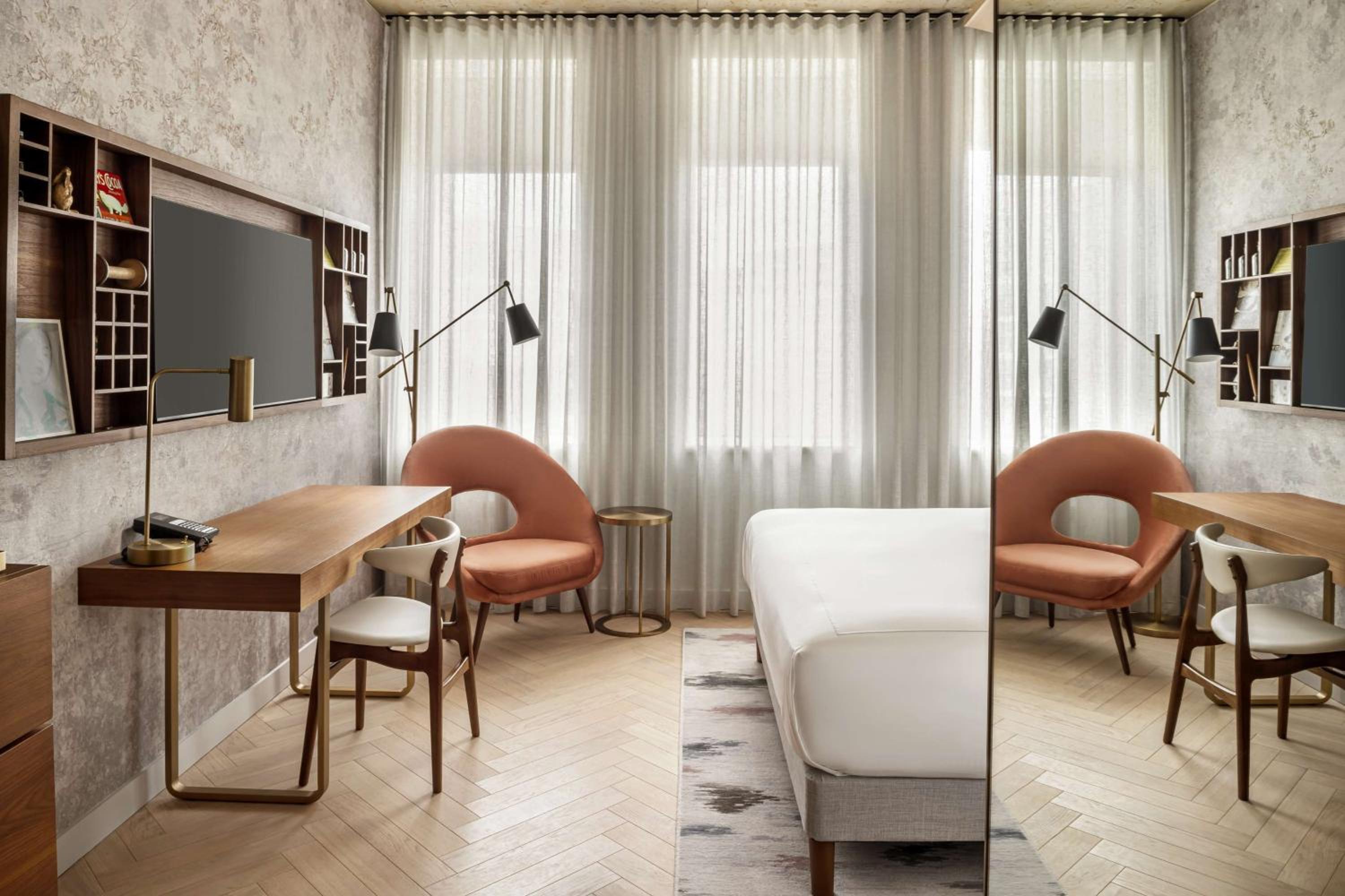 King Room