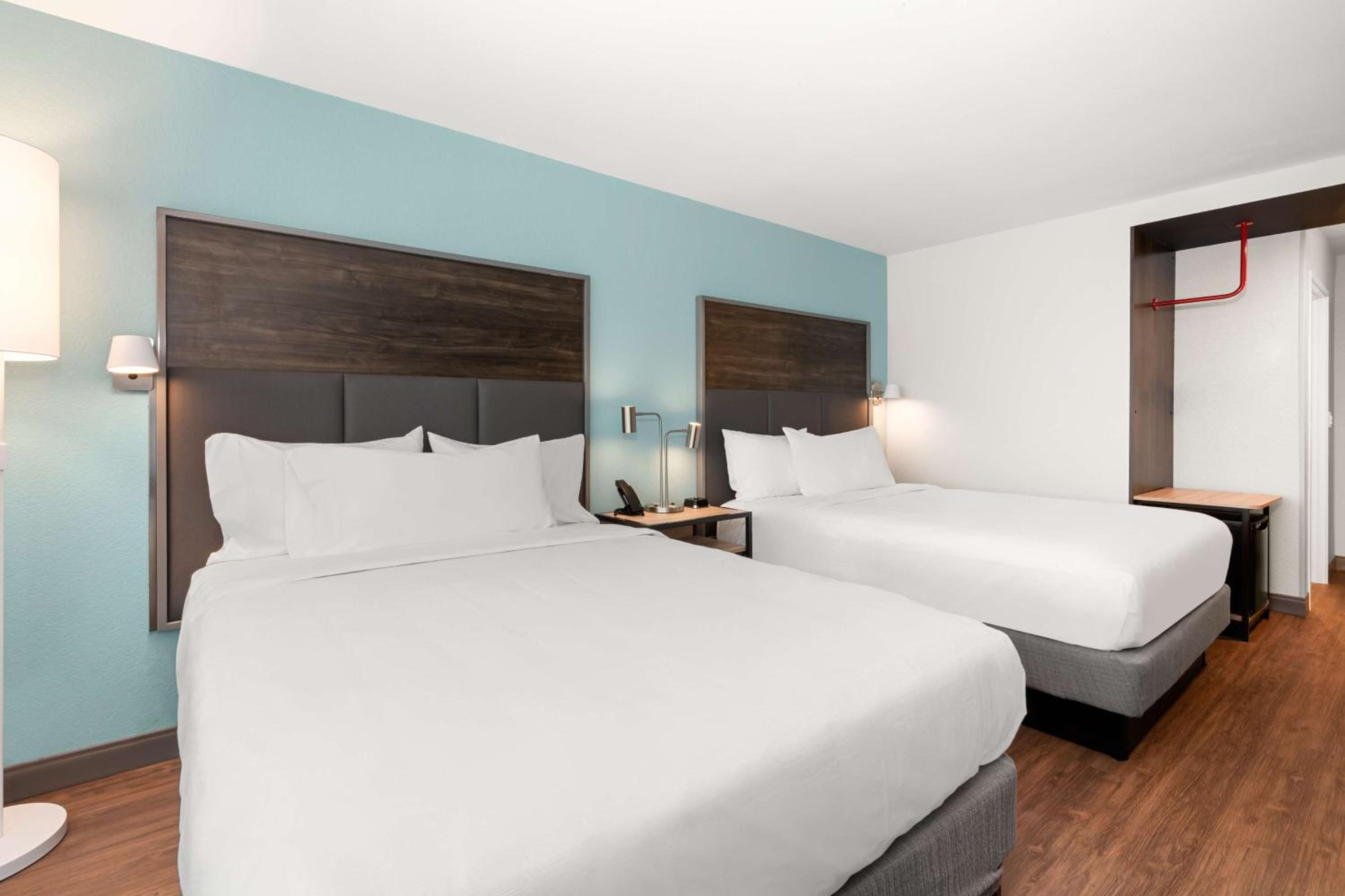 Queen Room with Two Queen Beds - Photo 1