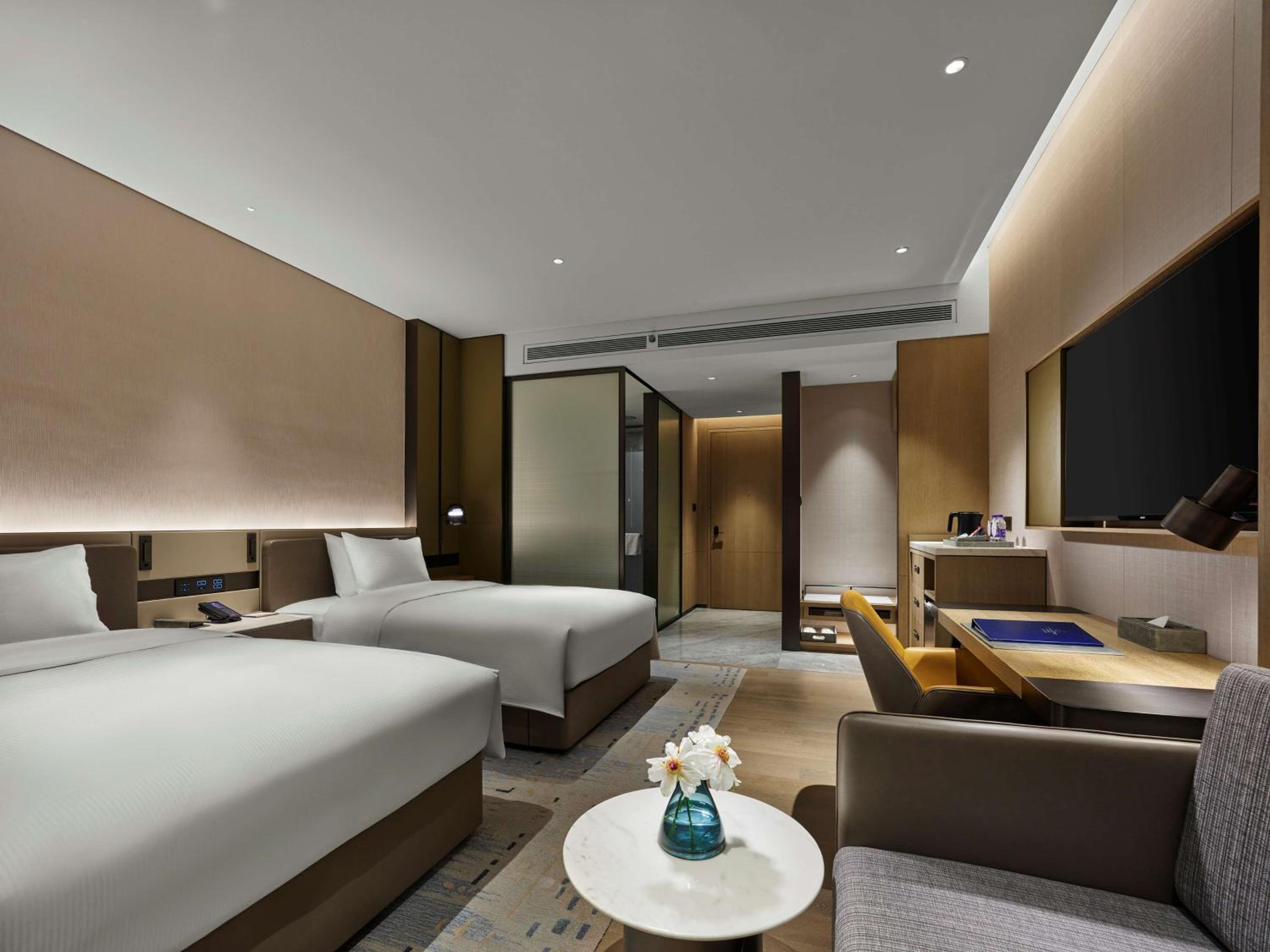 Deluxe Twin Room - High Floor