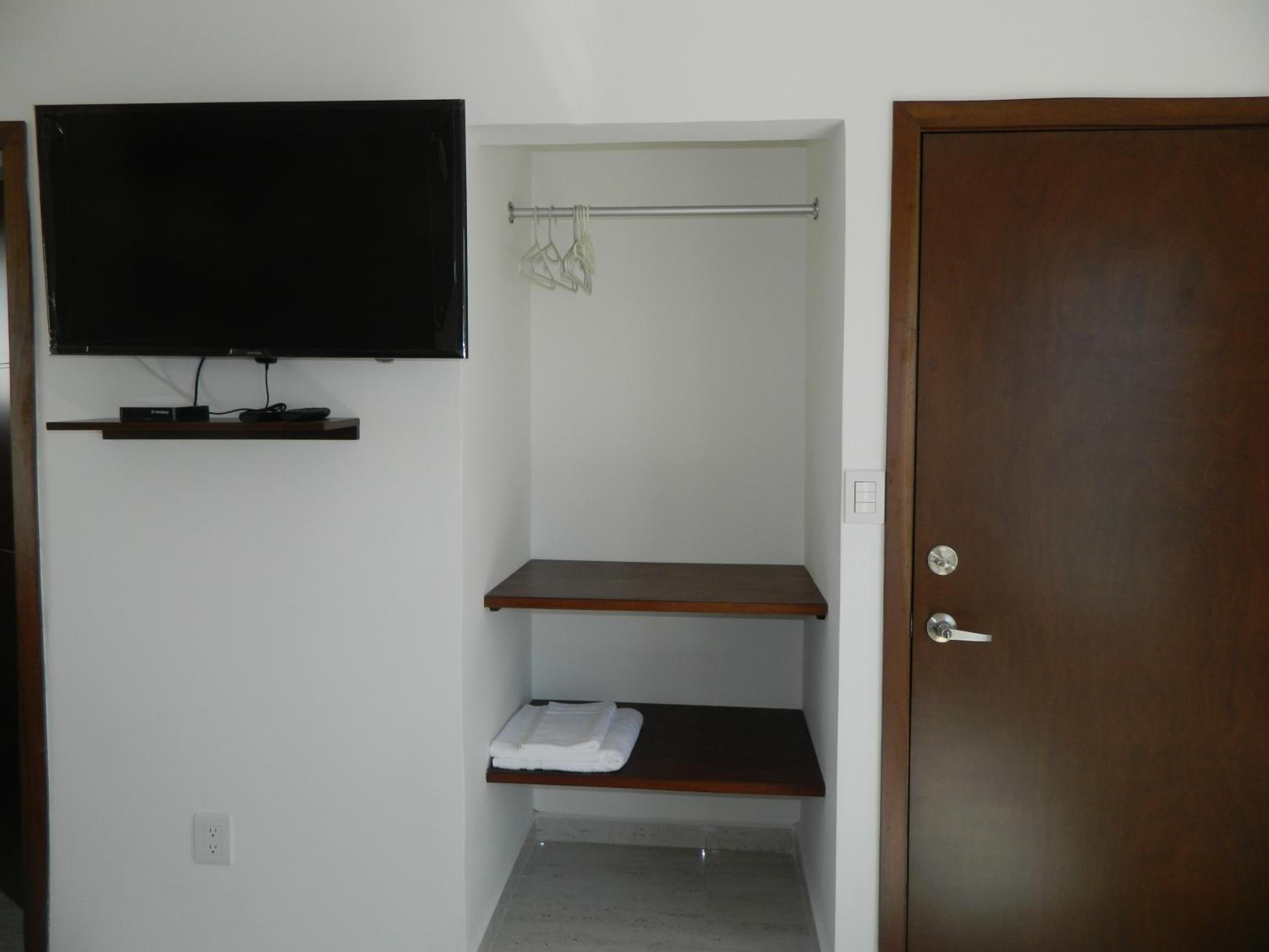 Executive Suite photo 2