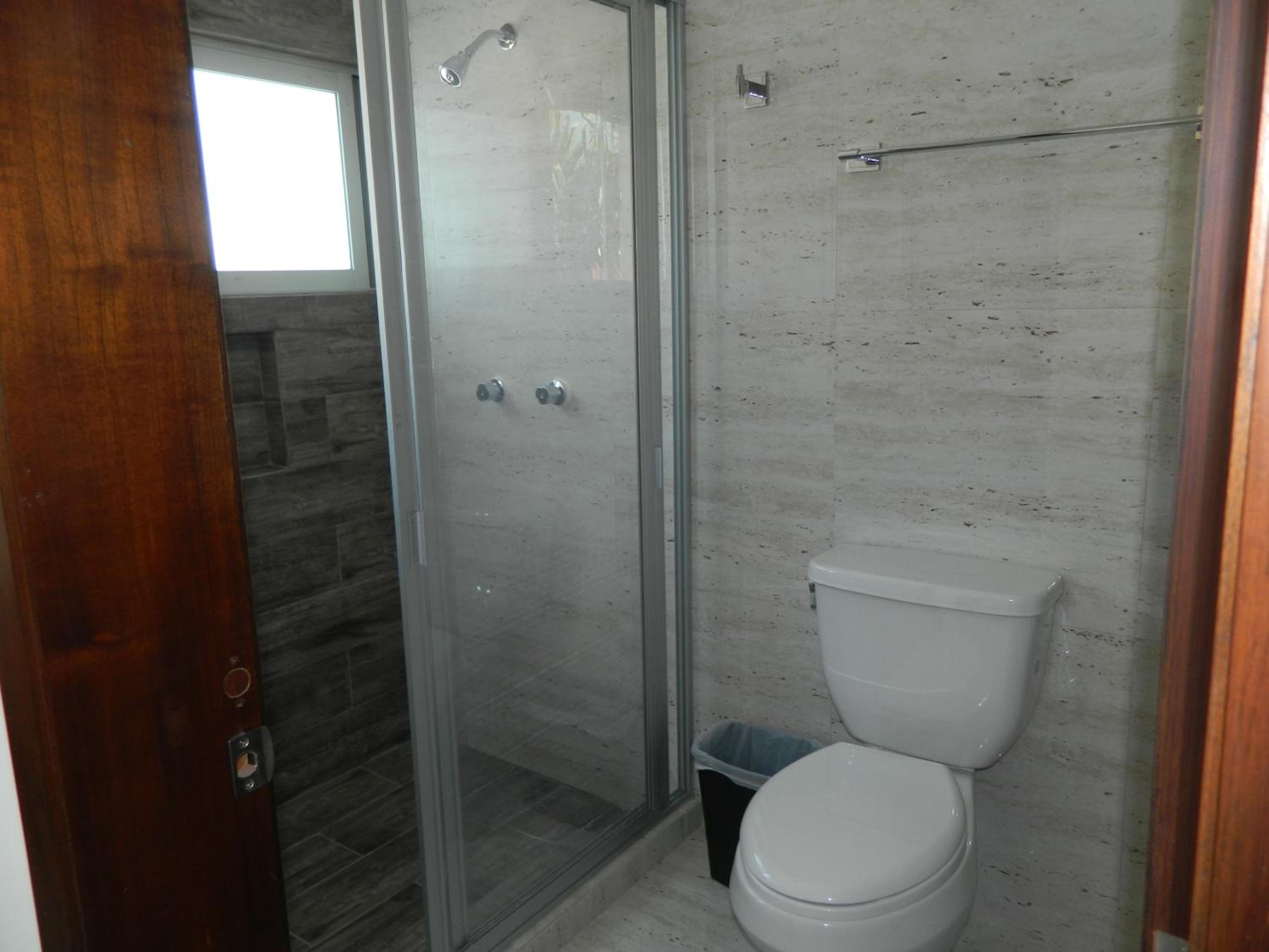 Deluxe Suite photo 3