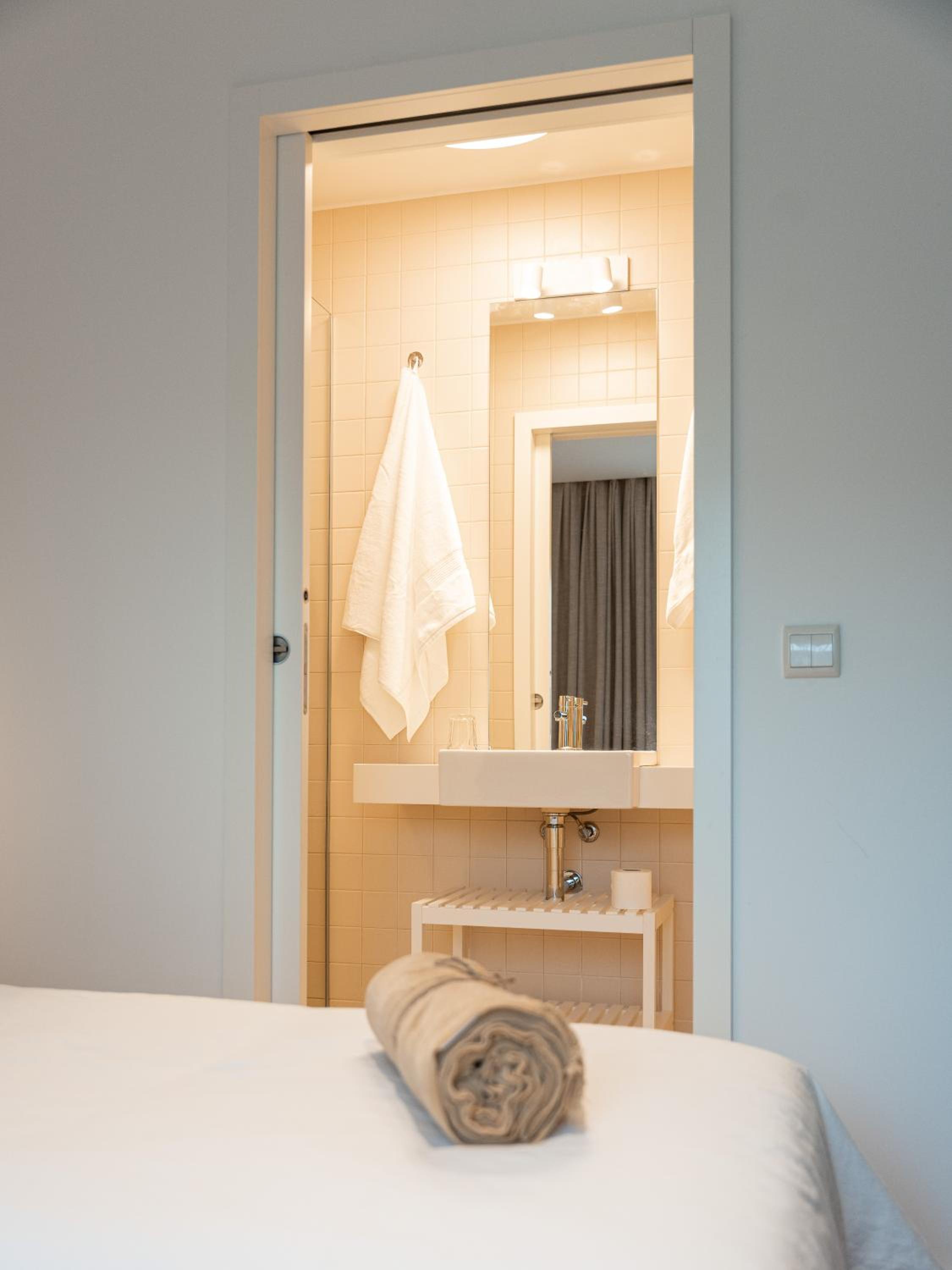 Standard Double or Twin Room photo 3