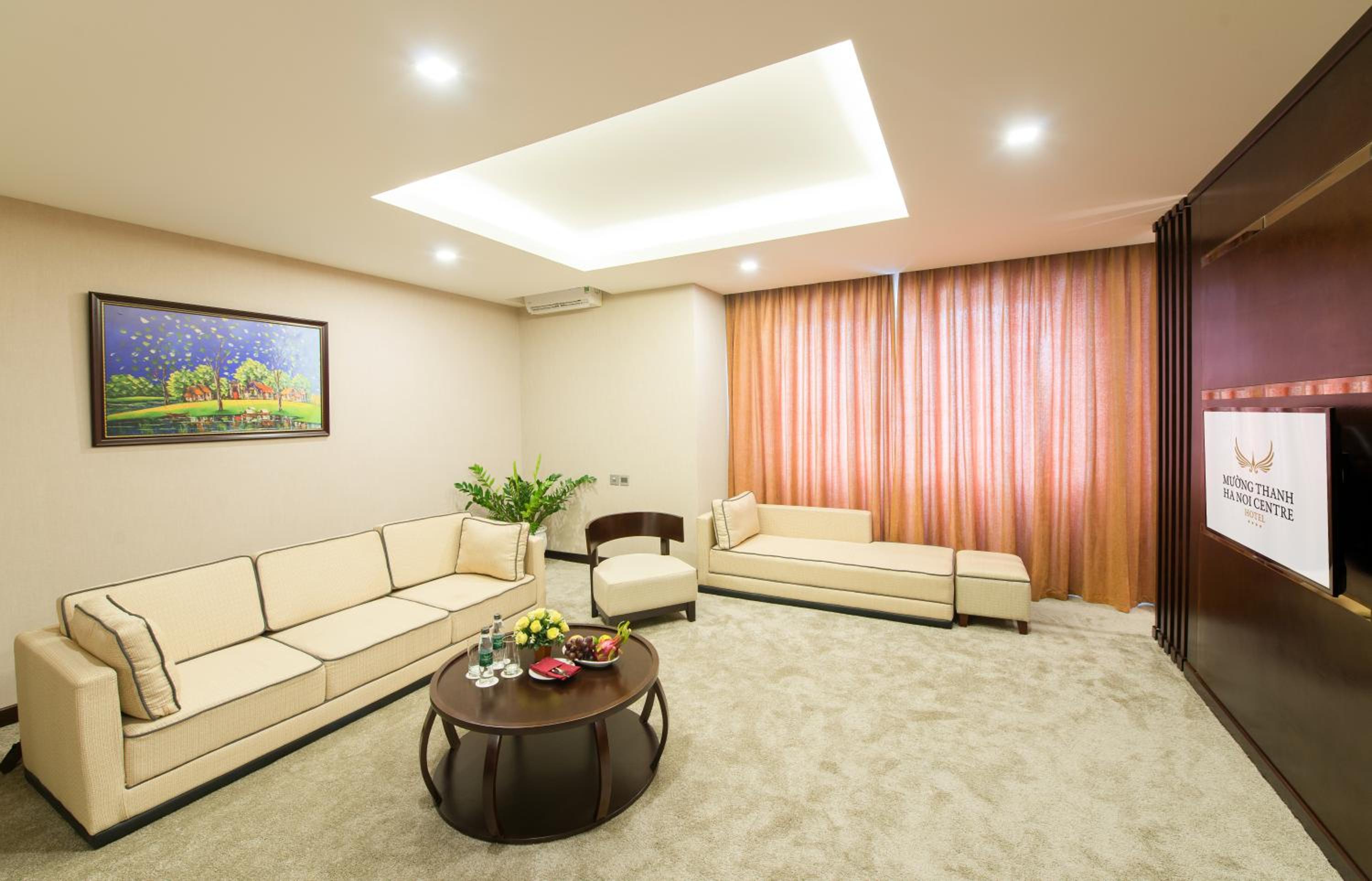 Executive Suite thumbnail 5
