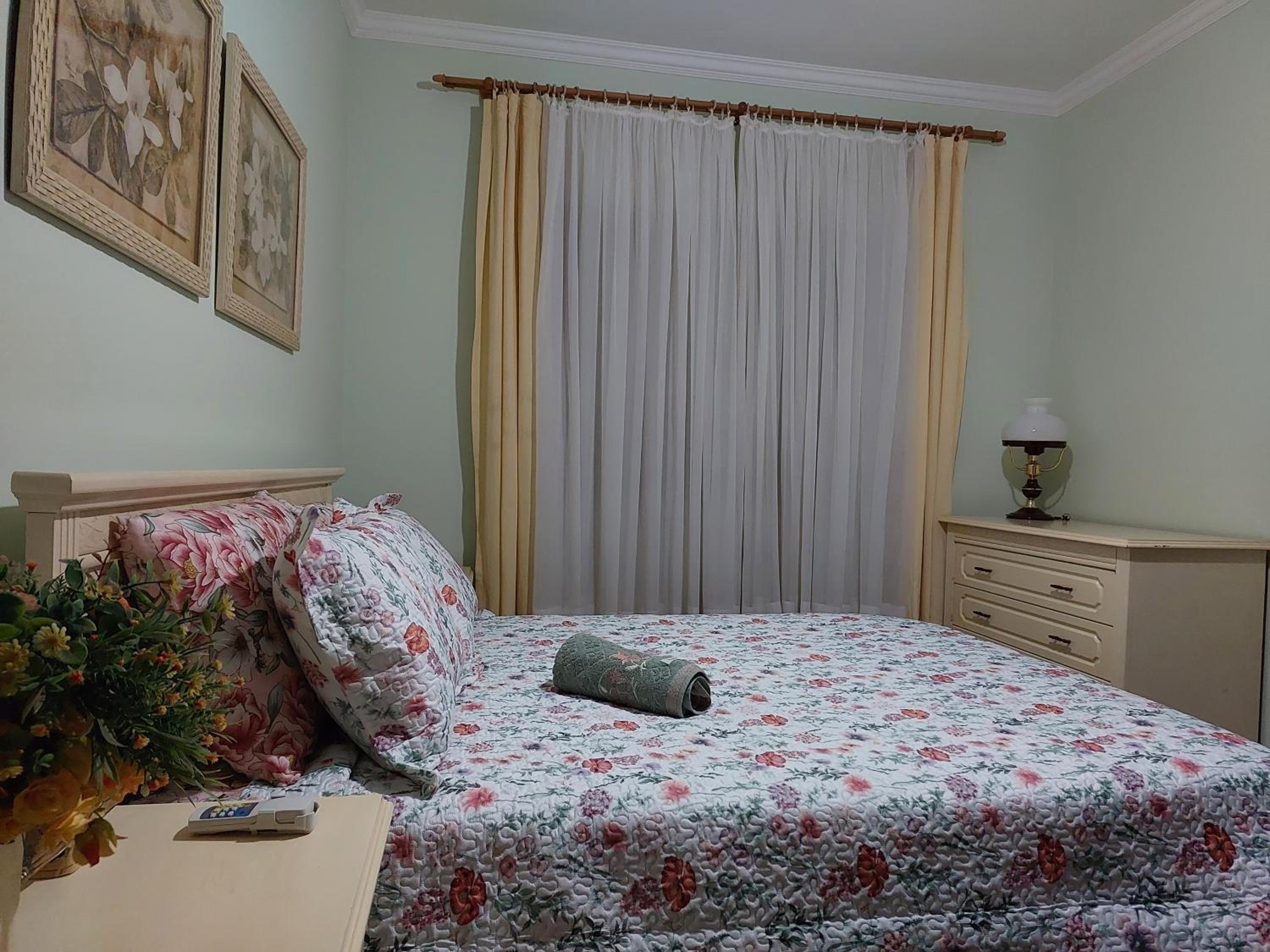 Standard Queen Room photo 2