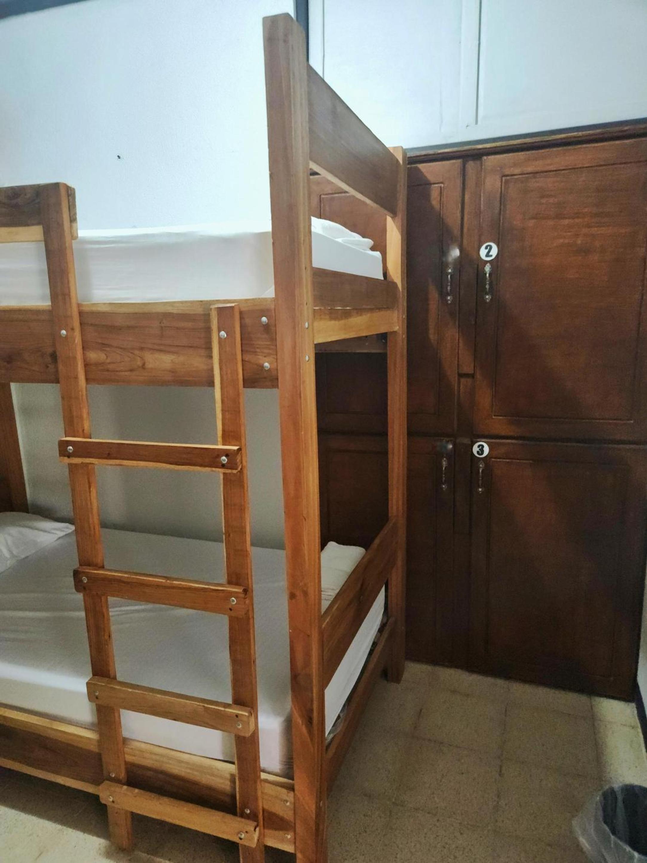 Economy Quadruple Room with Shared Bathroom photo 2