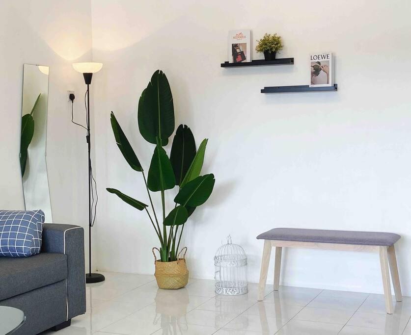 Three-Bedroom House photo 3