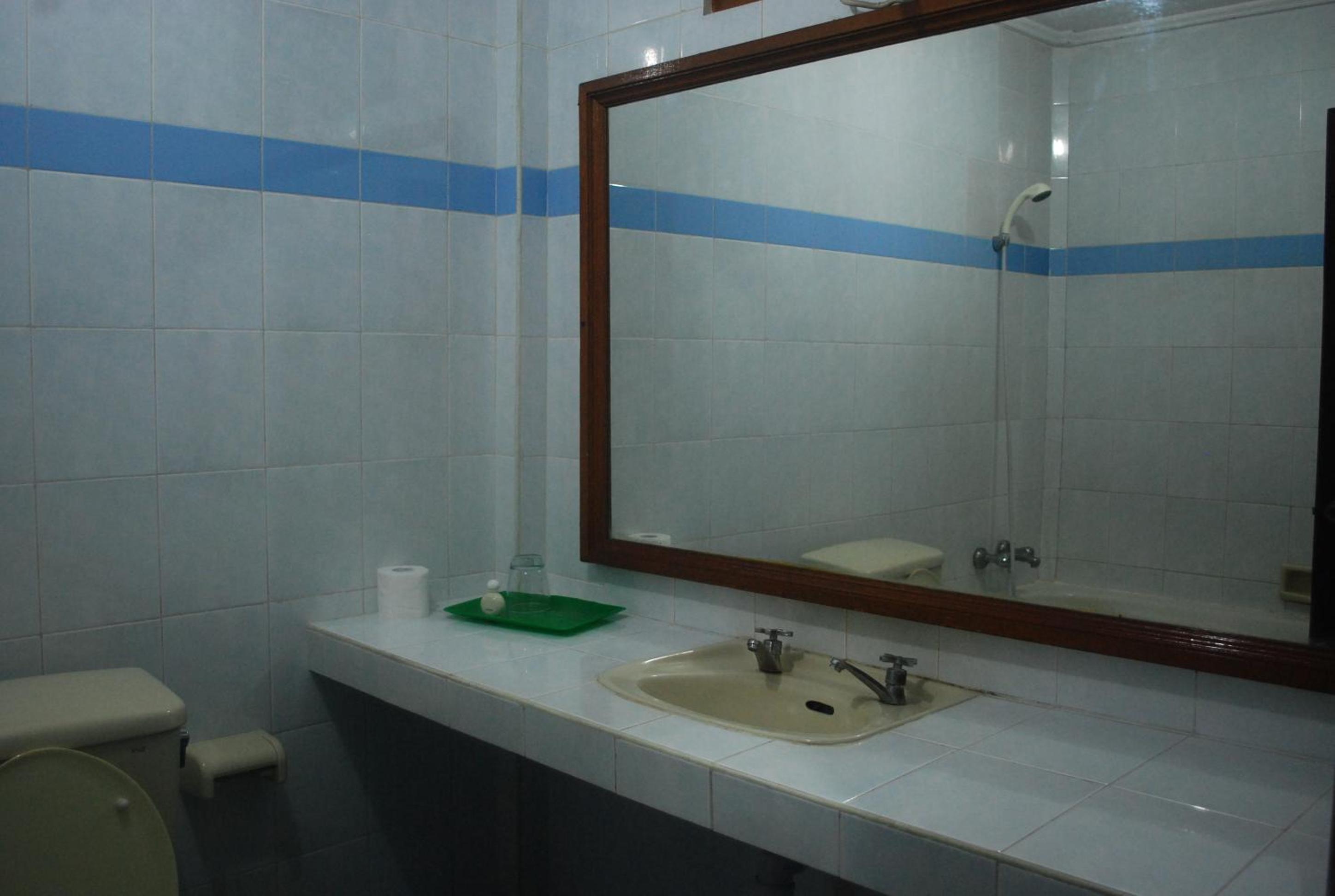 Standard Double or Twin Room with Fan for 1 person - Photo 4
