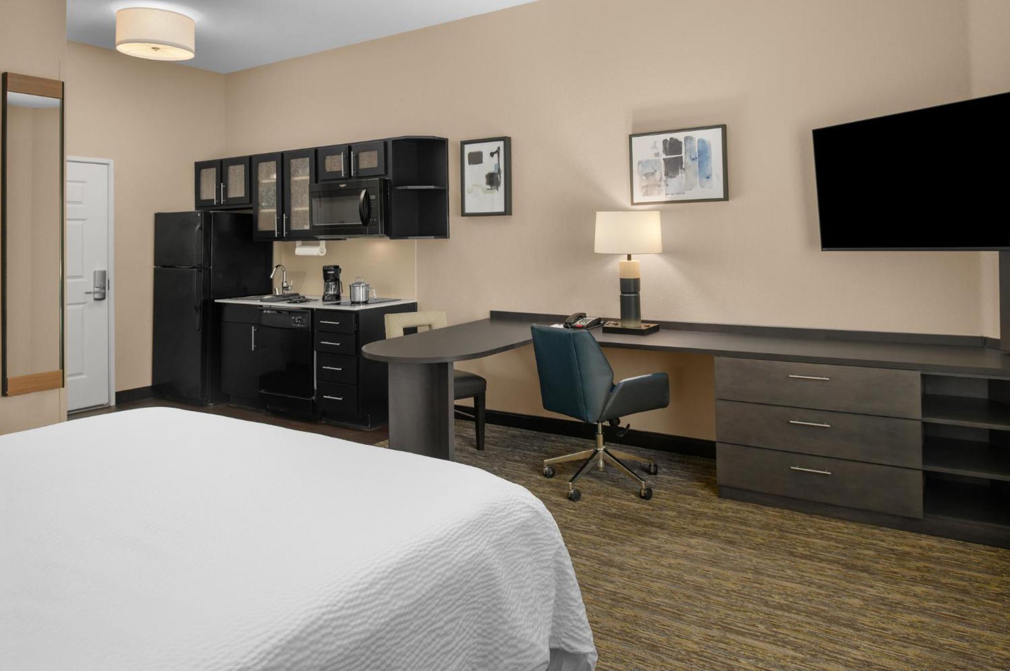King Studio Suite - Photo 6