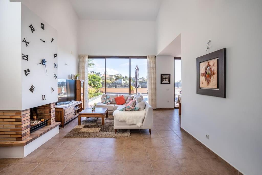 Villa de Tres Habitaciones