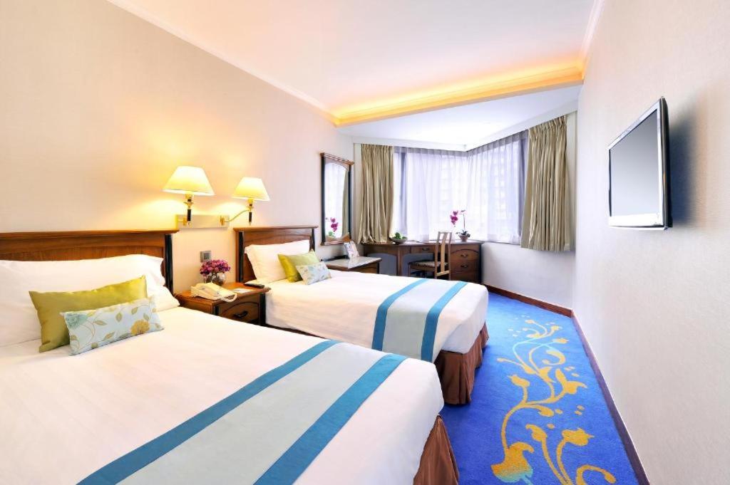 Non Smoking - City View Superior Room with Twin bed photo 2