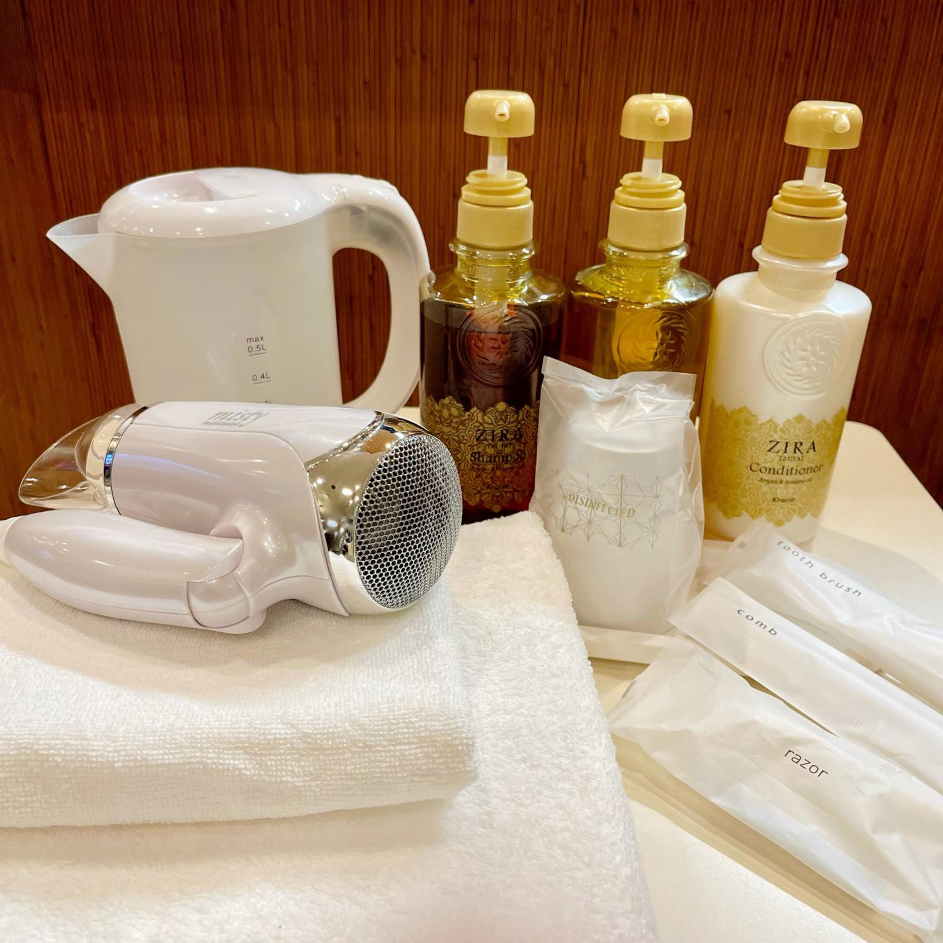 Standard Double Room with Private Bathroom - Photo 4