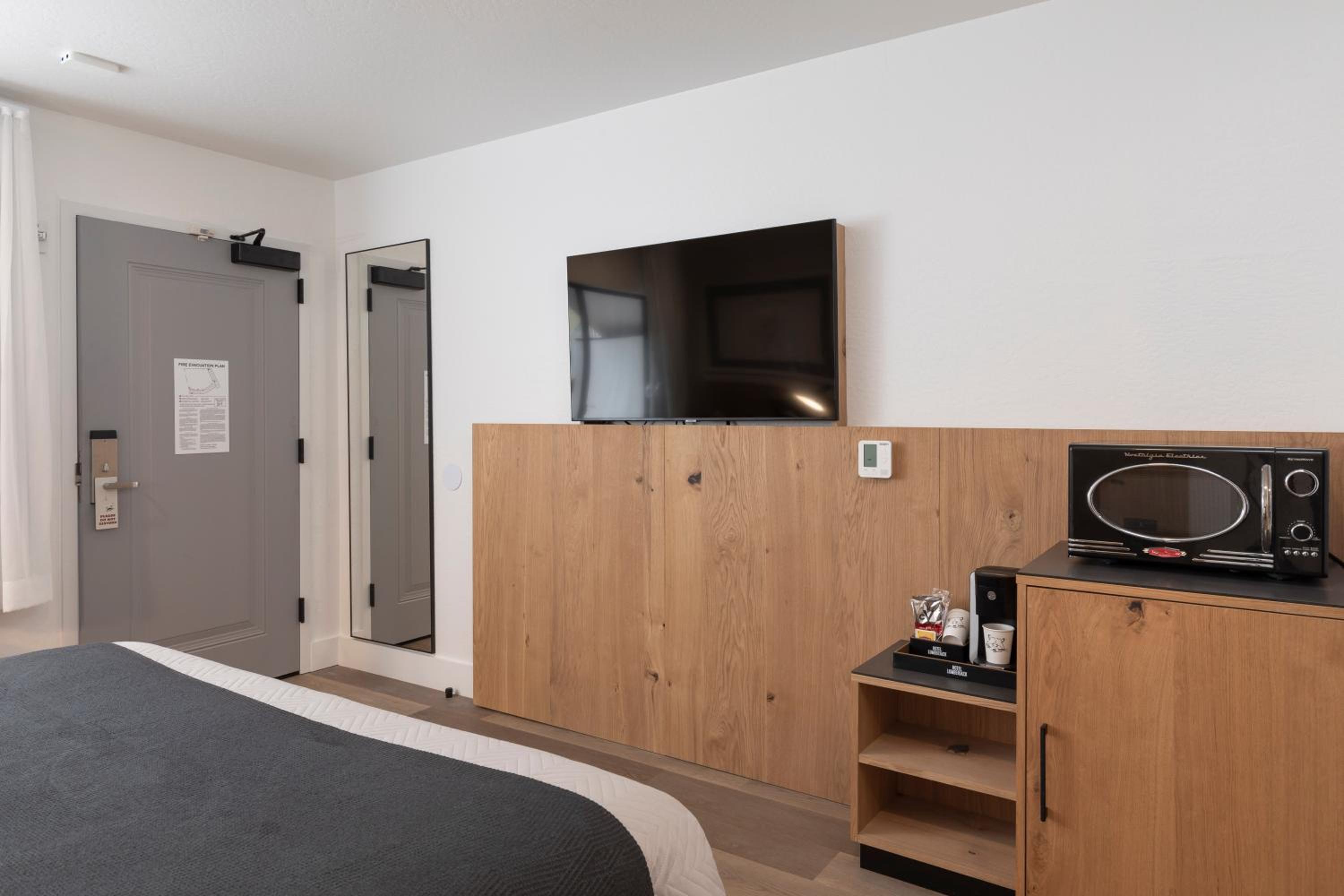 King Room - Disability Access photo 2