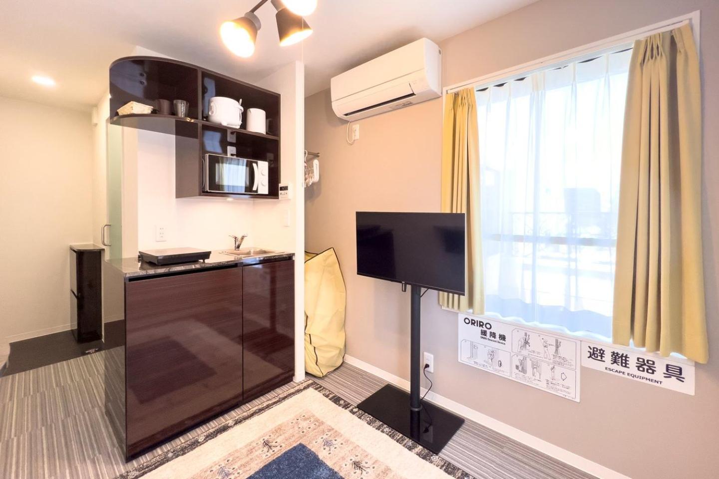 One-Bedroom Apartment photo 2