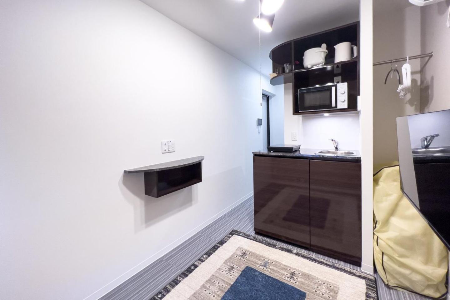 One-Bedroom Apartment photo 3