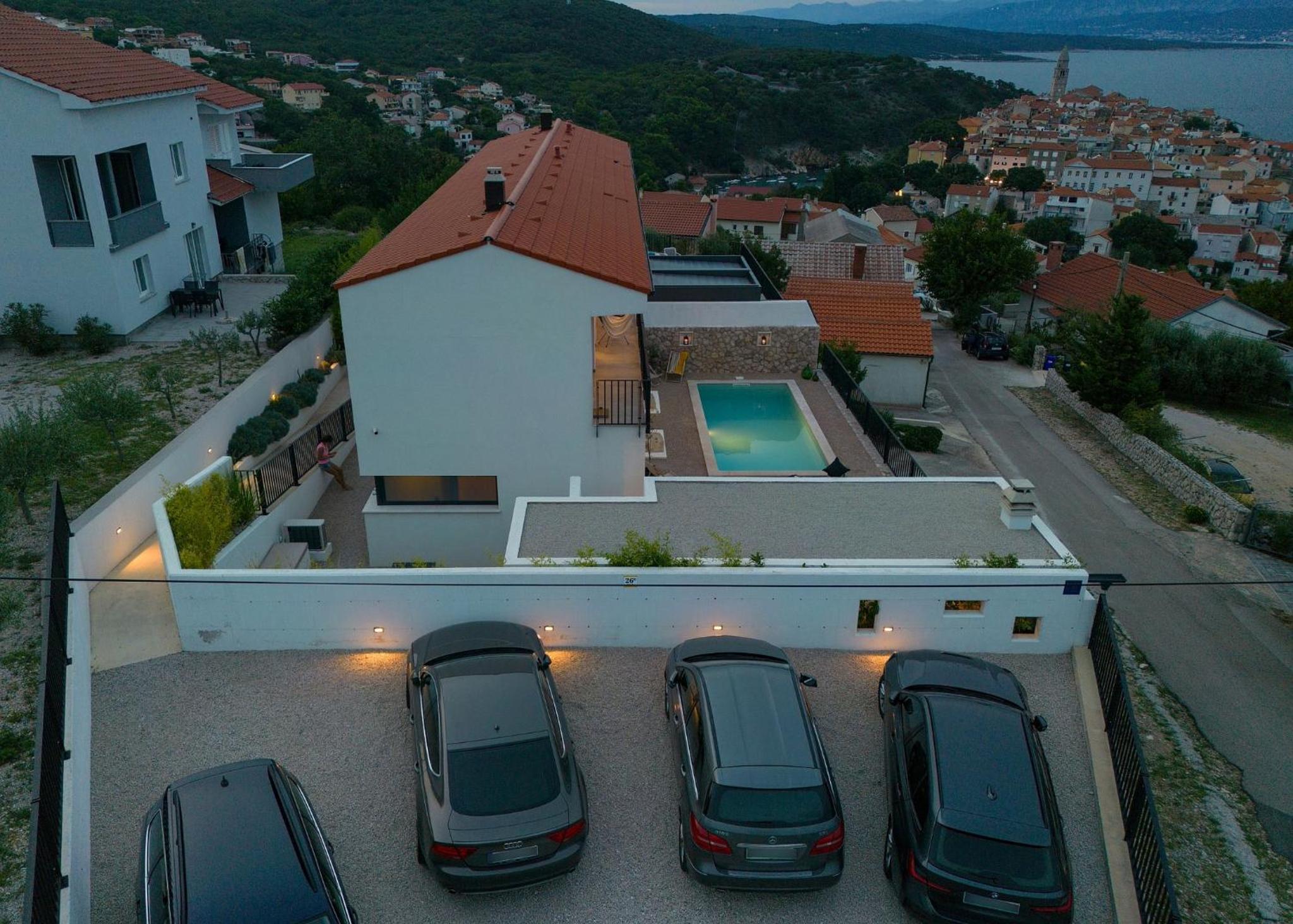 Villa with Private Pool photo 3