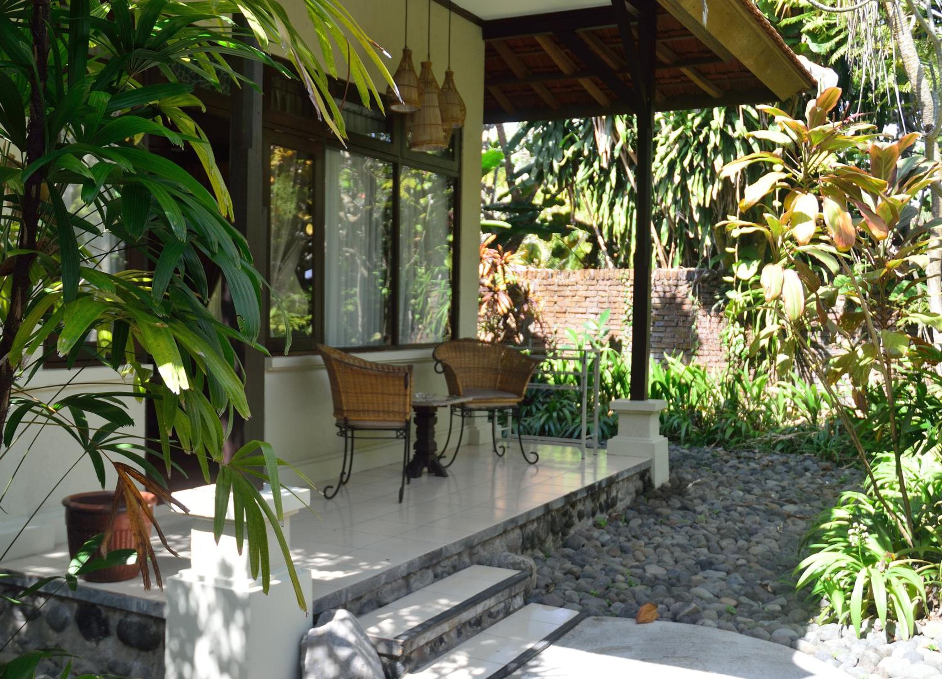 Private Bungalow - Photo 3