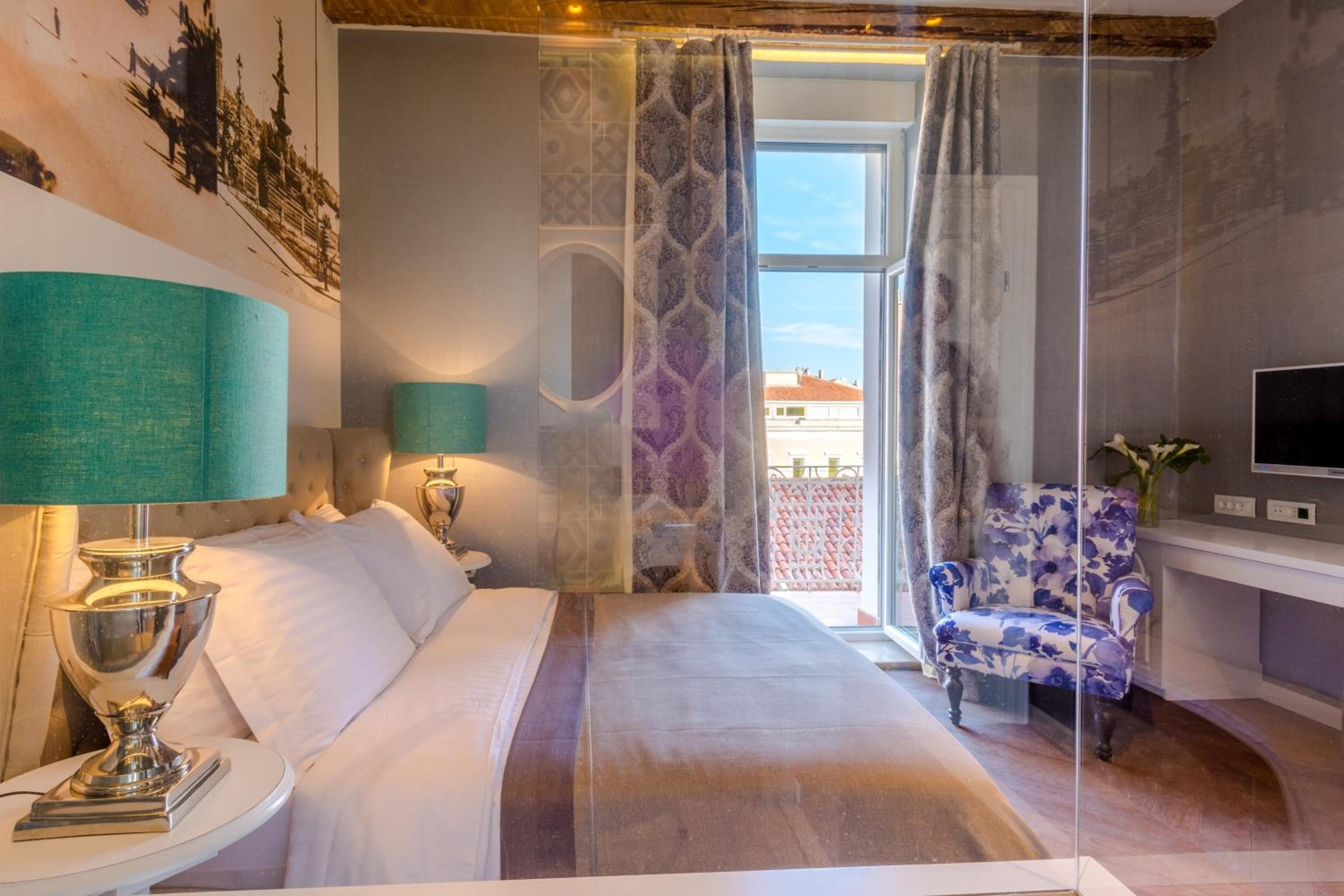 Double Room with Balcony photo 2