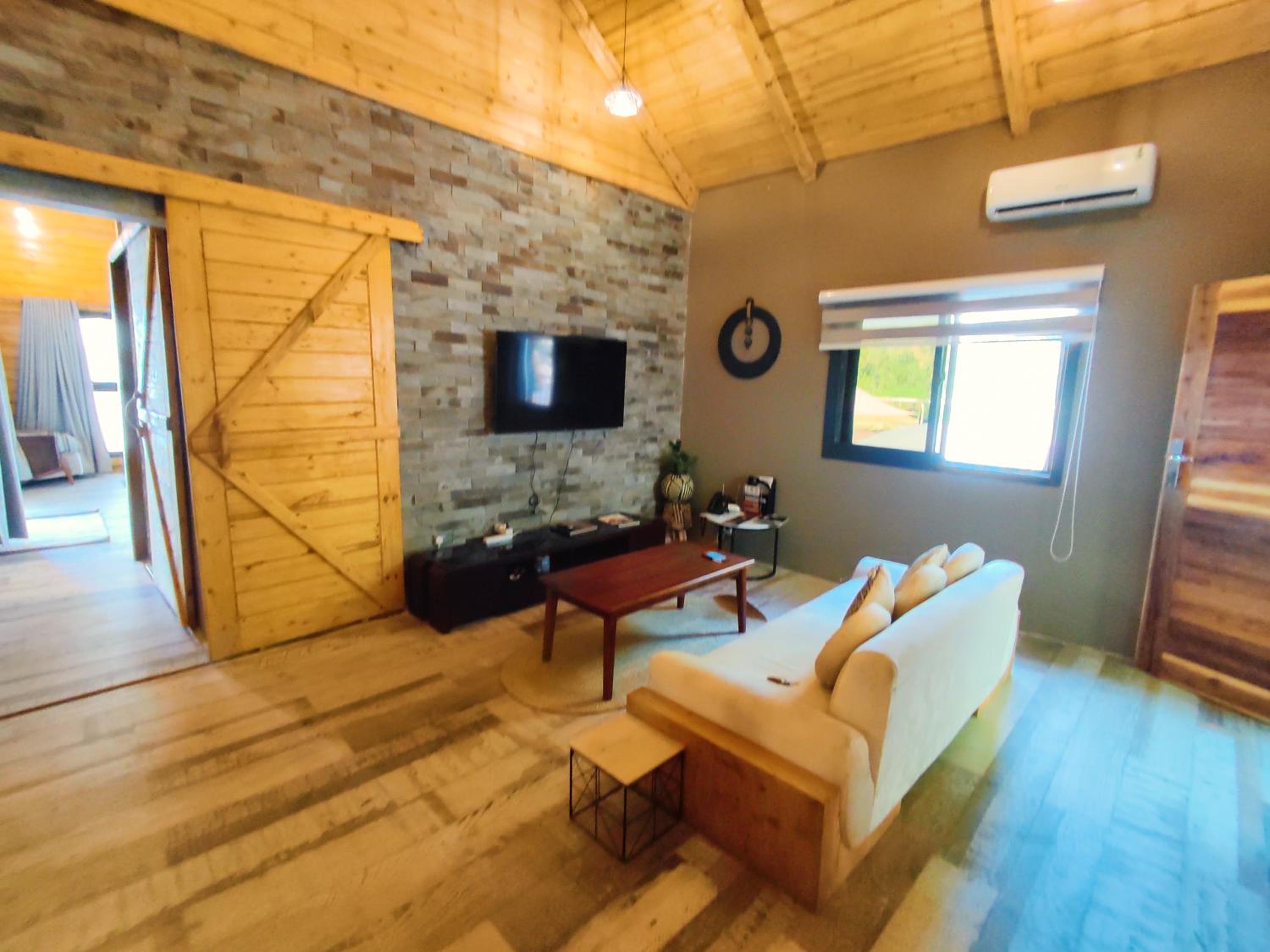 Super Luxury Family Tent with Plunge Pool photo 2