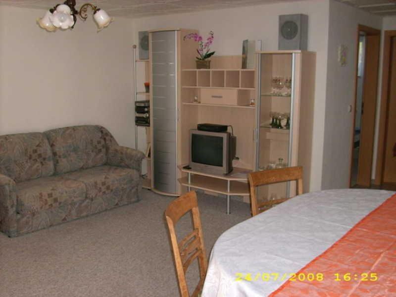 One-Bedroom Apartment with Terrace photo 2