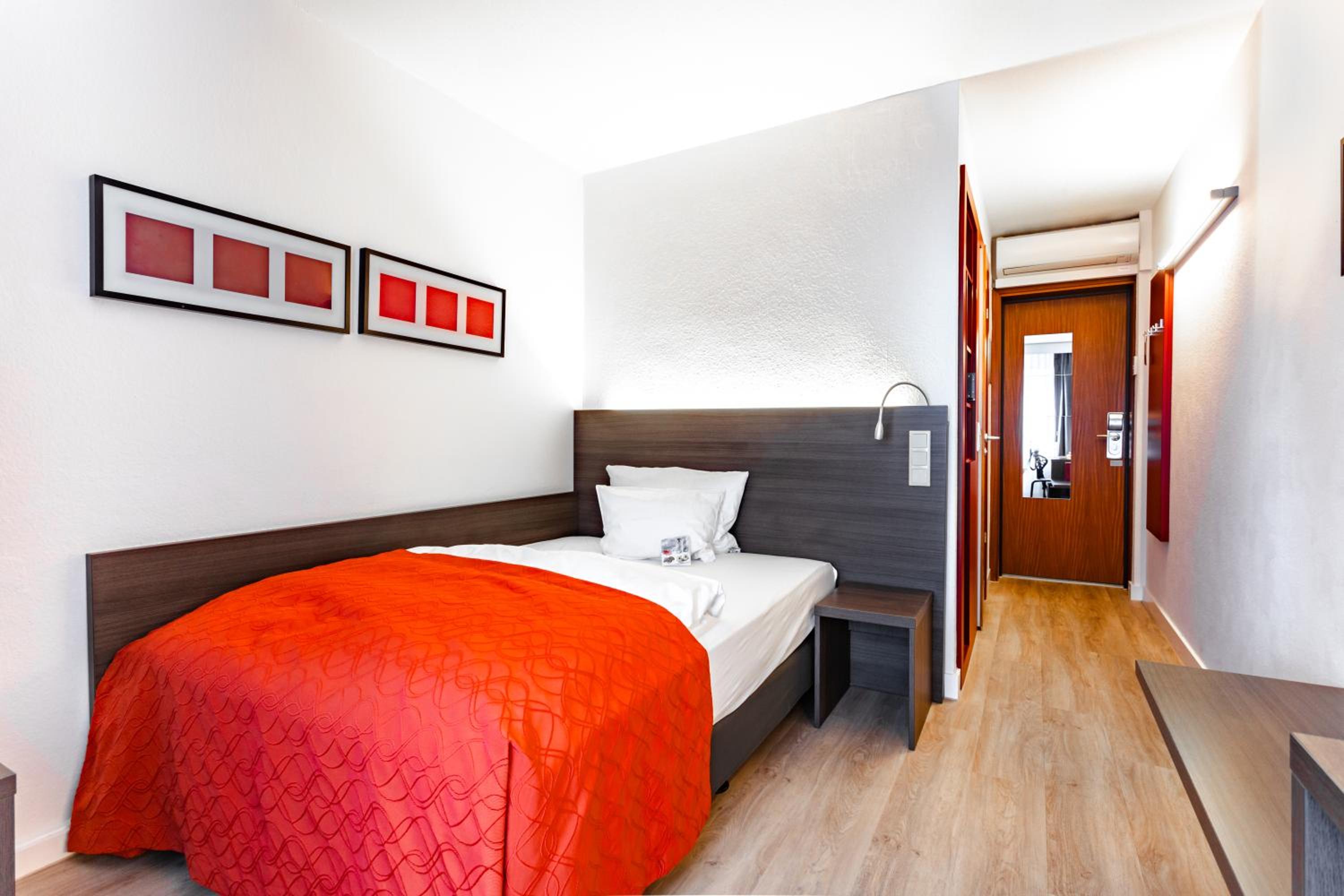 Single Room Comfort