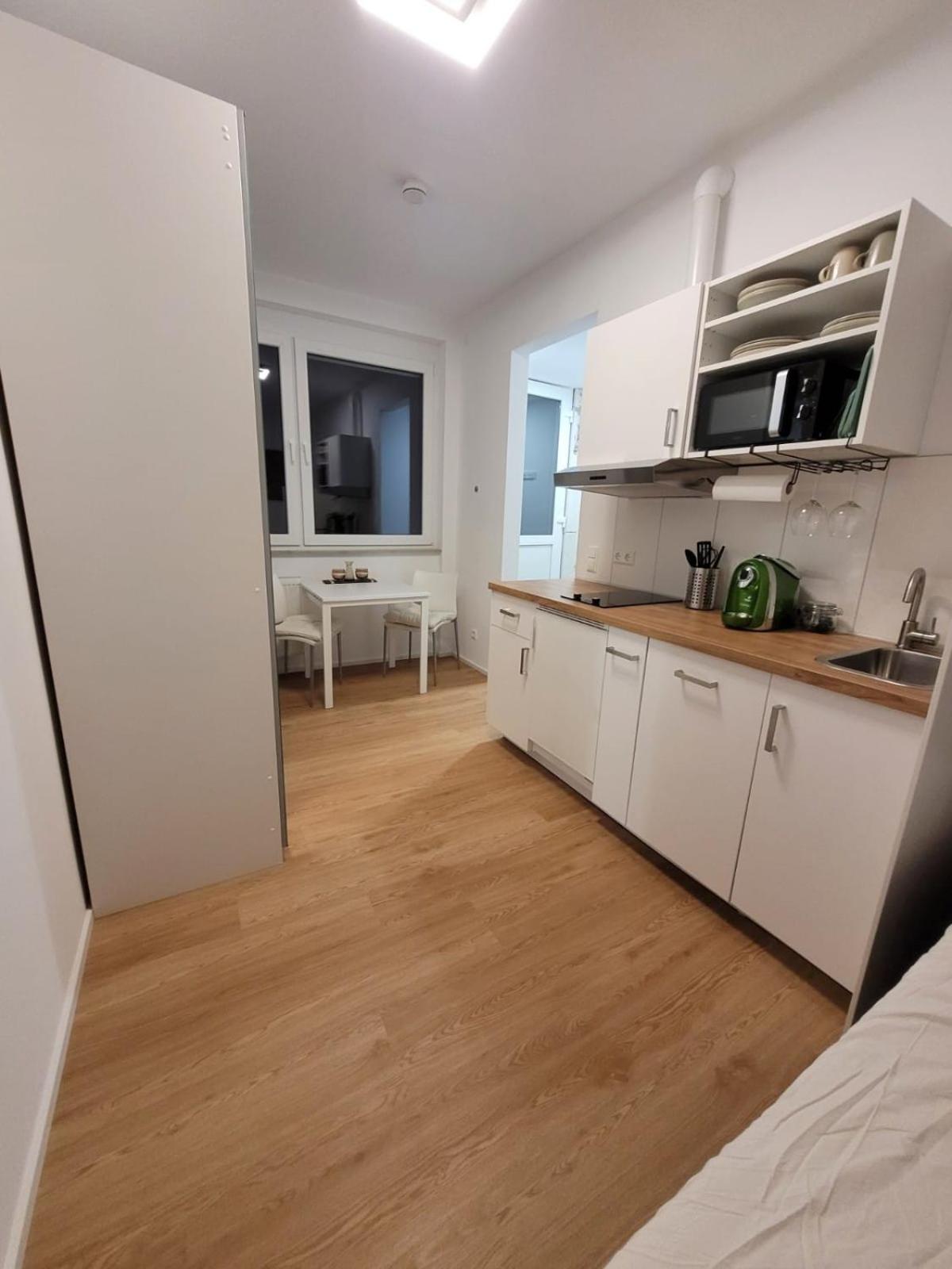 One-Bedroom Apartment photo 2