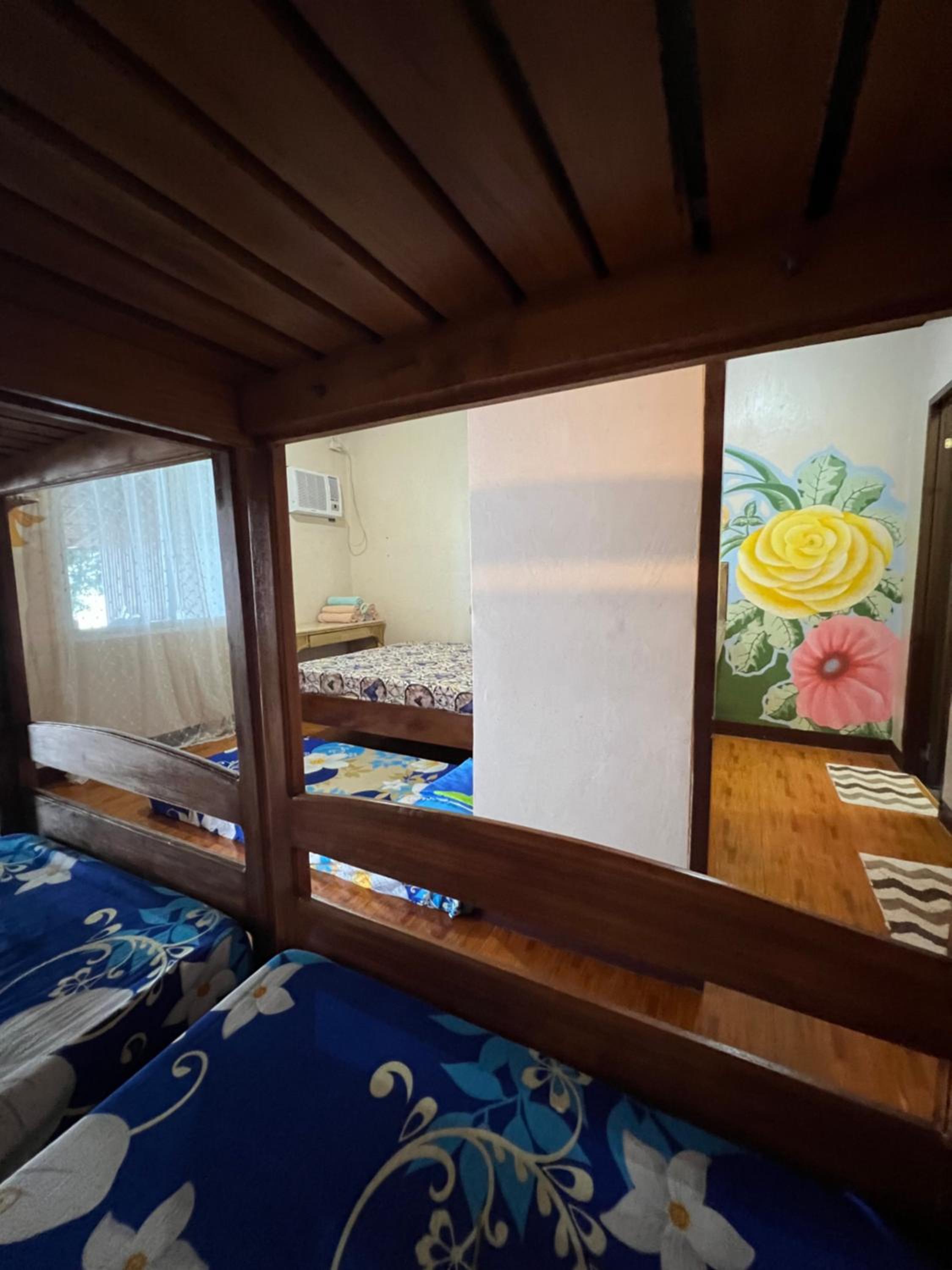 Family Room with Sea View - Photo 12