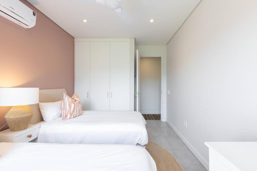 Four-Bedroom House photo 2