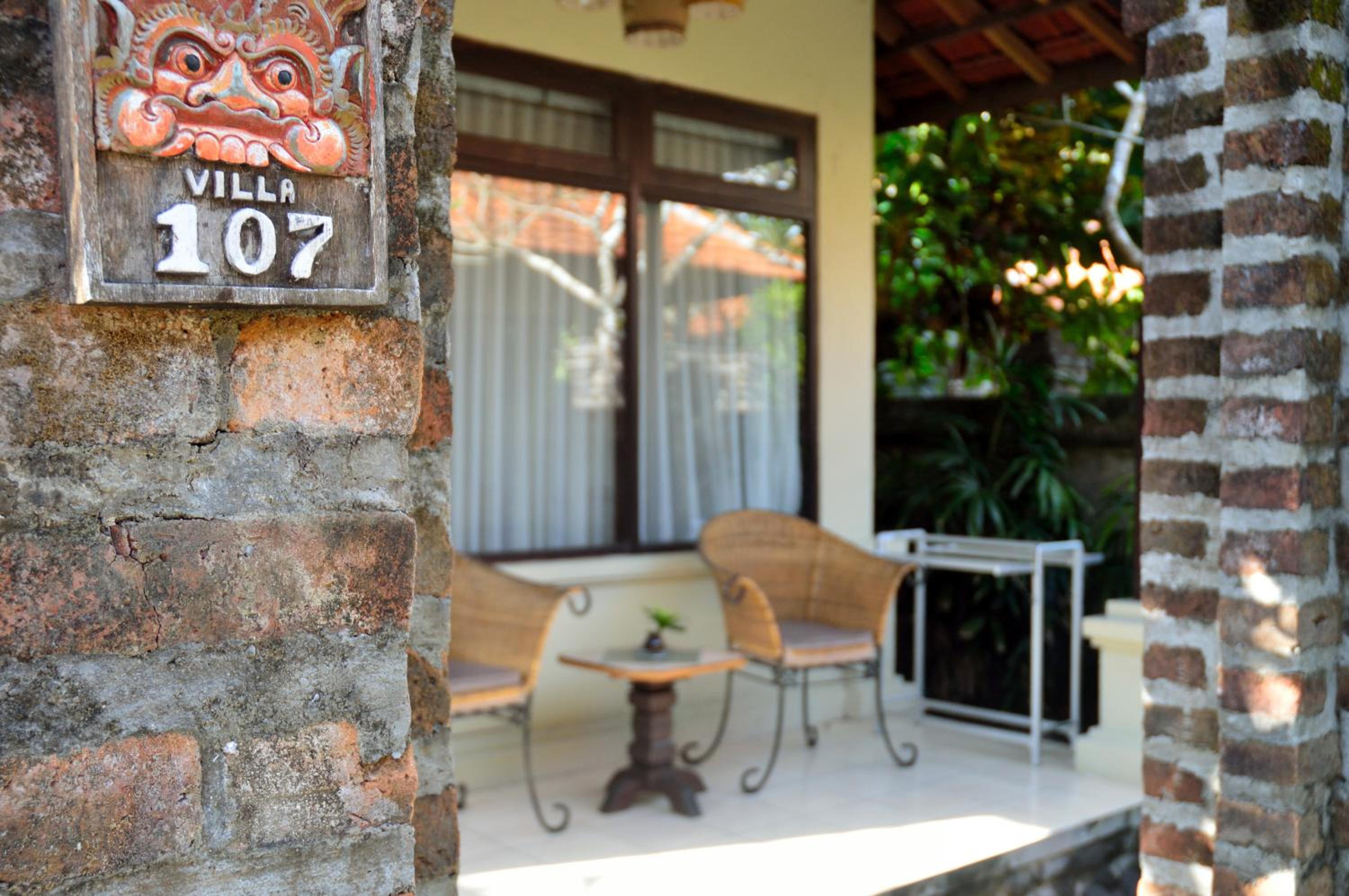 Private Bungalow - Photo 2