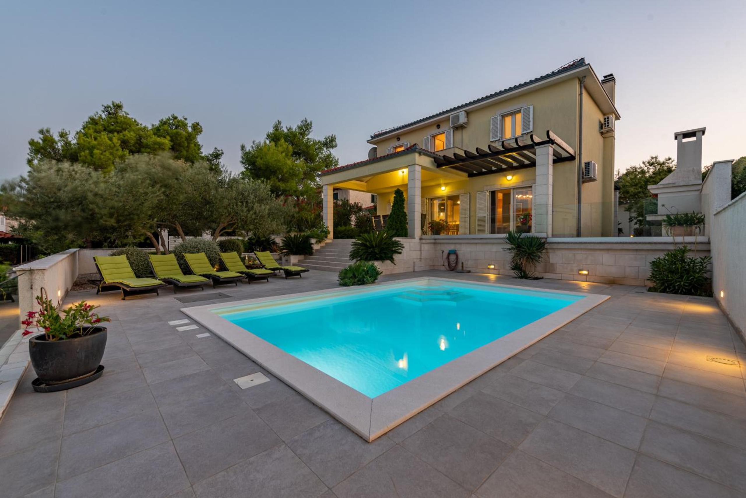 Villa with Private Pool photo 2