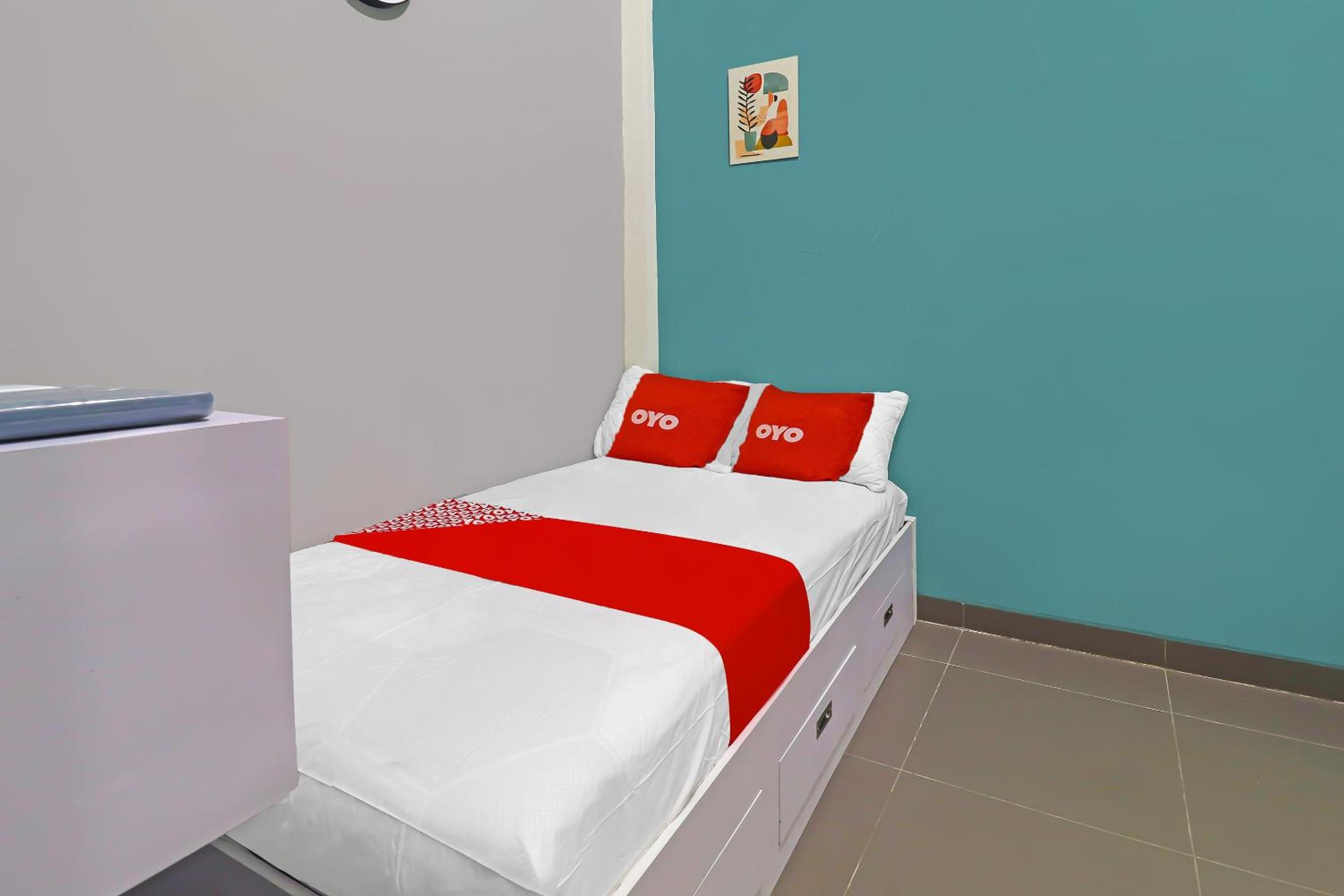 Standard Queen Room photo 1