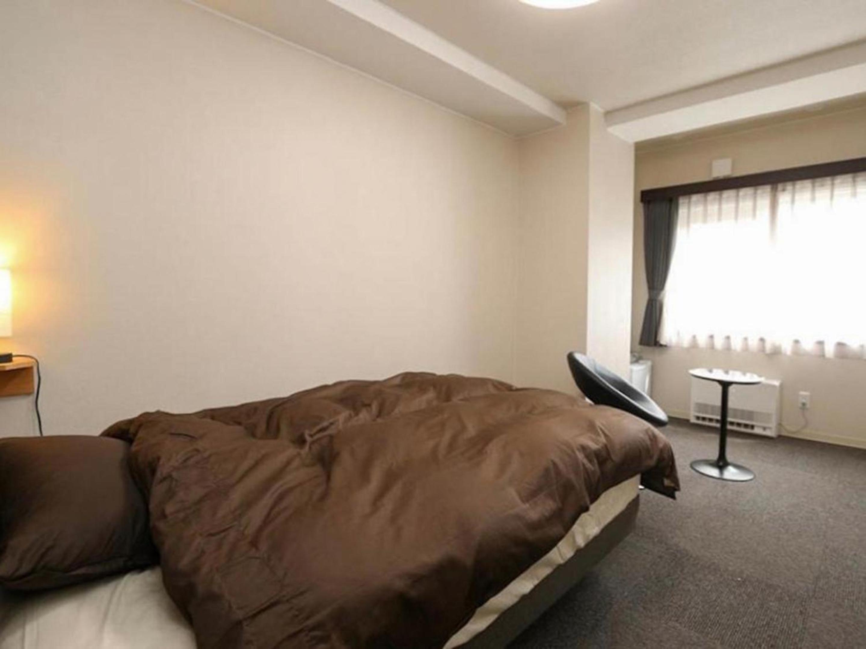 Single Room with Shared Bathroom photo 1