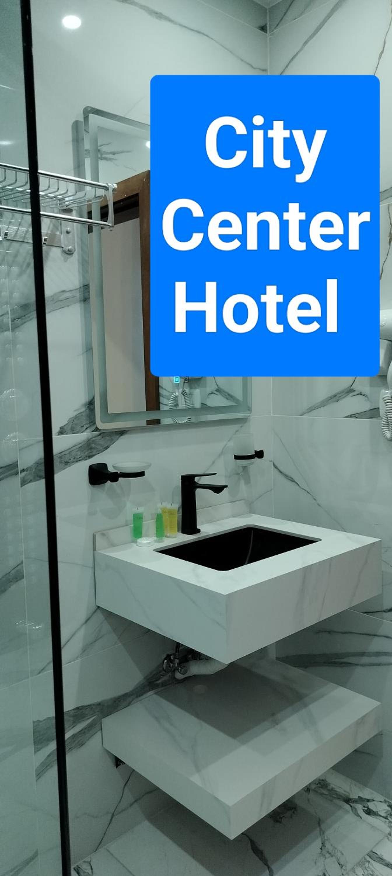 Double or Twin Room with Bathroom - Photo 3