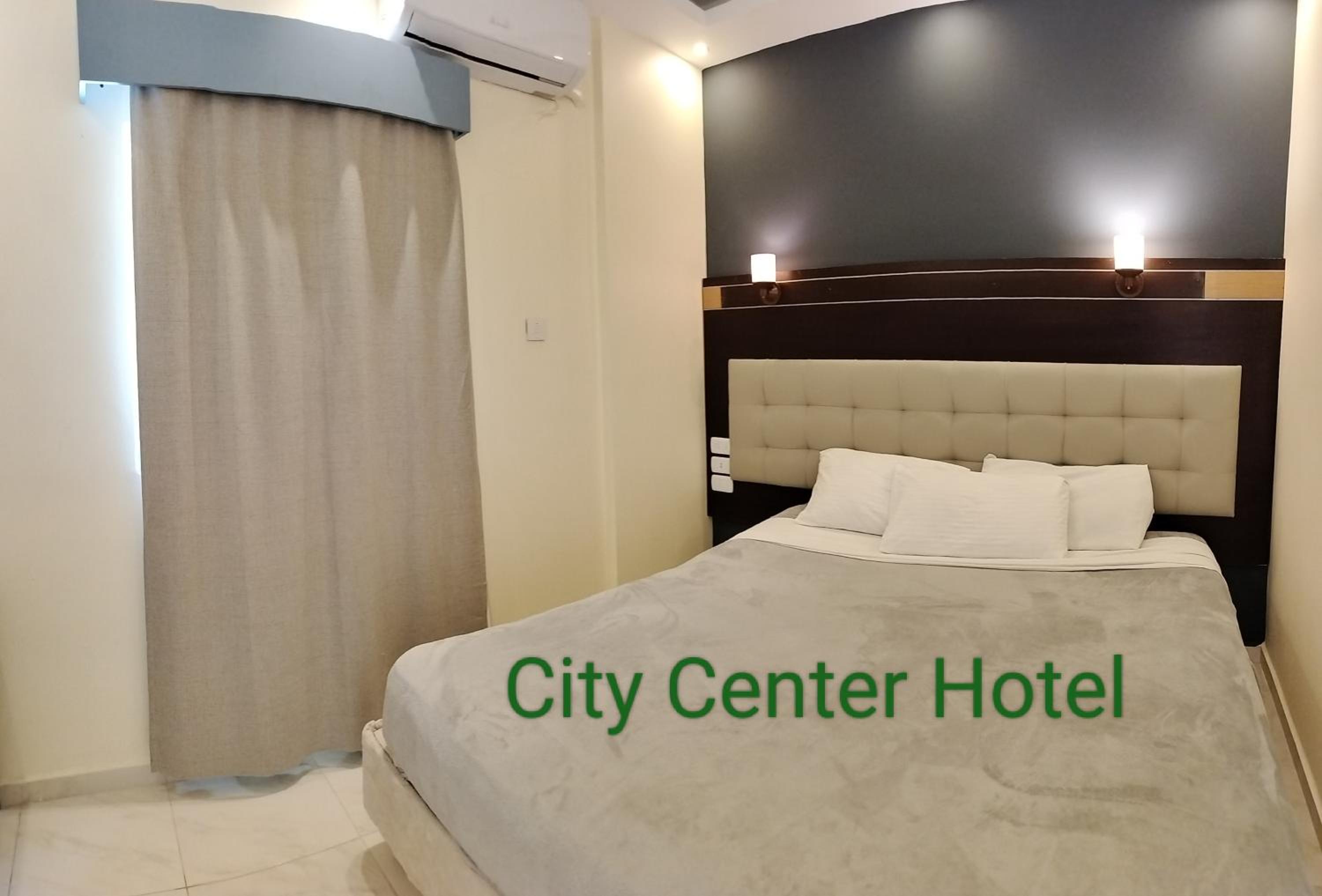 Double or Twin Room with Bathroom - Photo 4