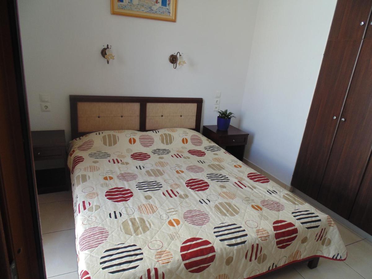 Studio (2 Adults)