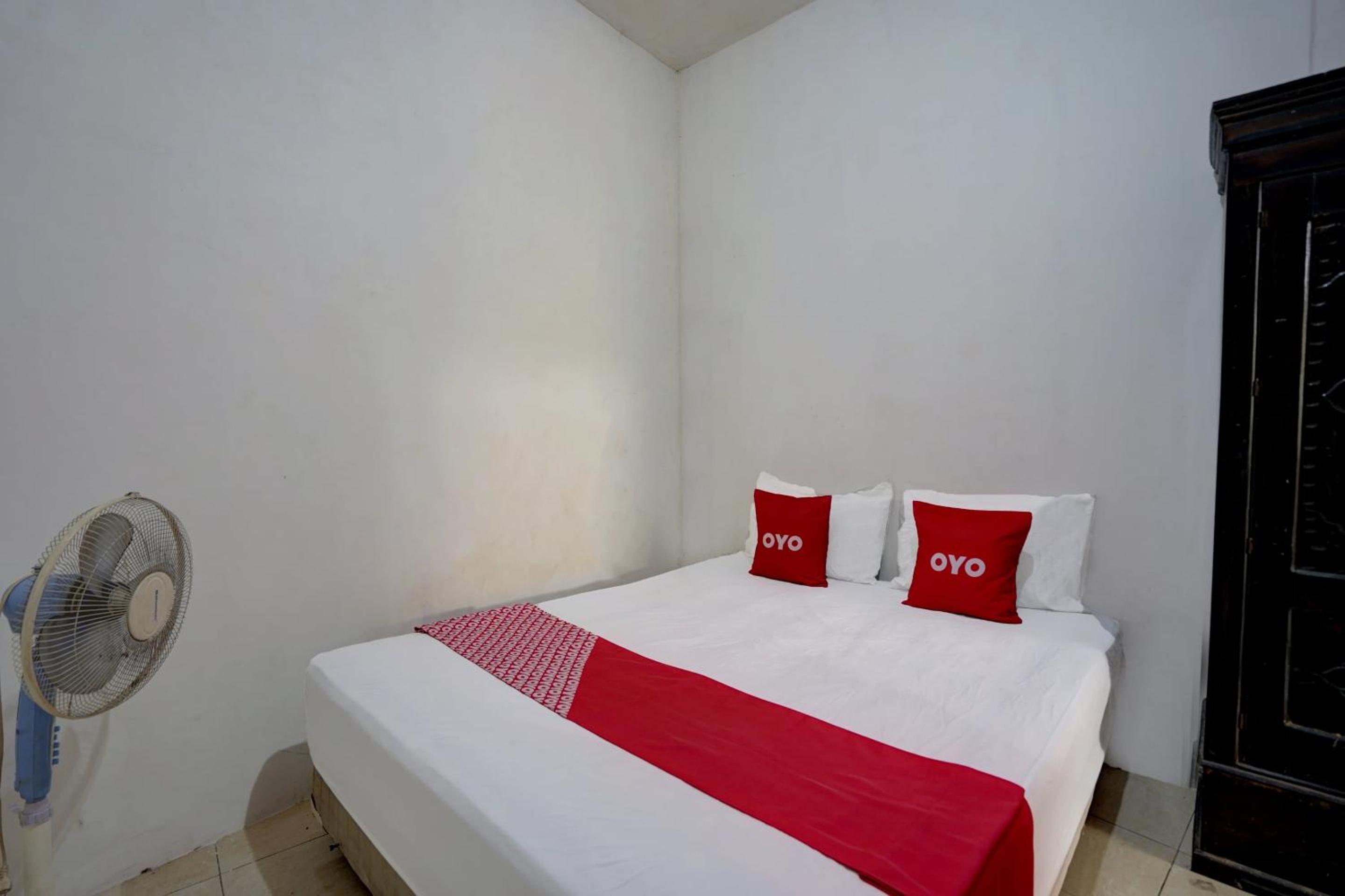 Standard Queen Room photo 3