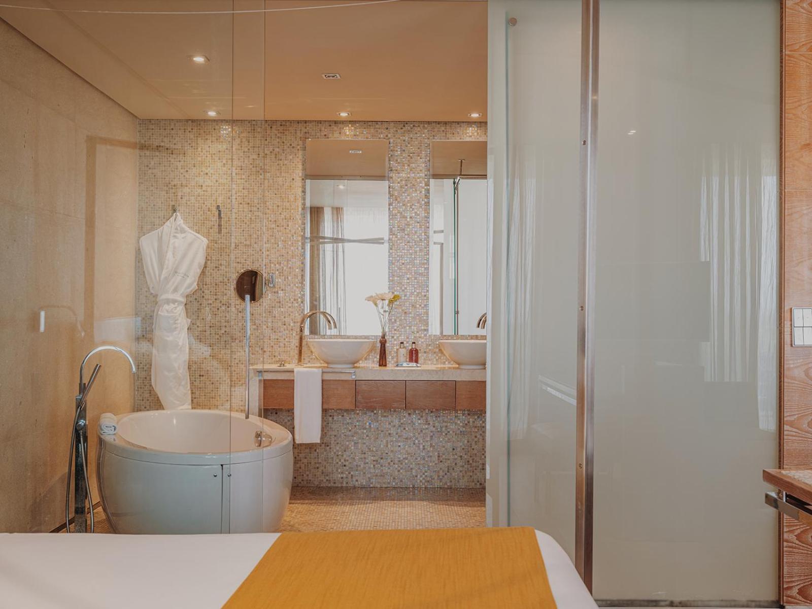 Cloud 9 Suite - Photo 4
