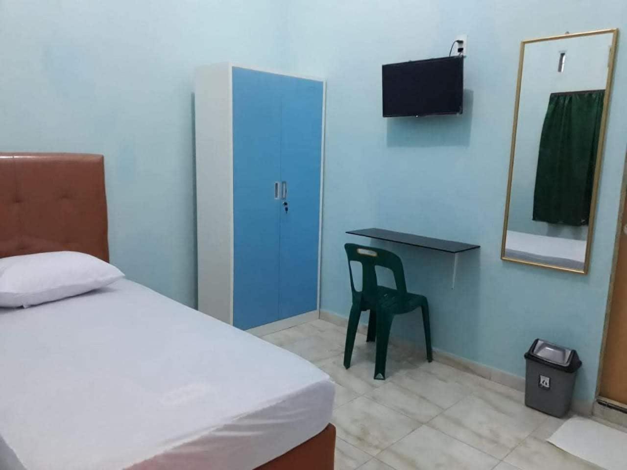 Large Single Room