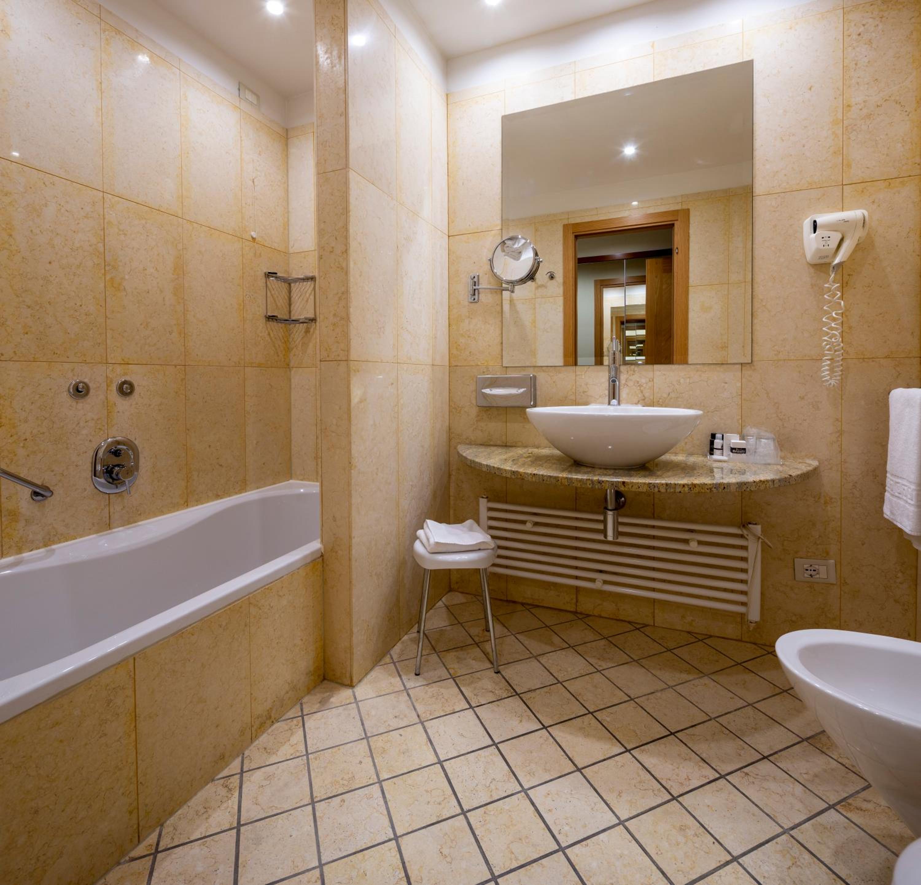Standard Room - Photo 6
