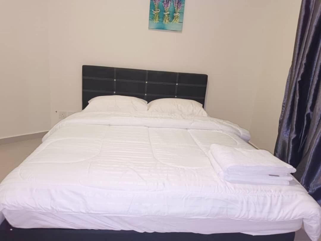 Two-Bedroom Apartment photo 2