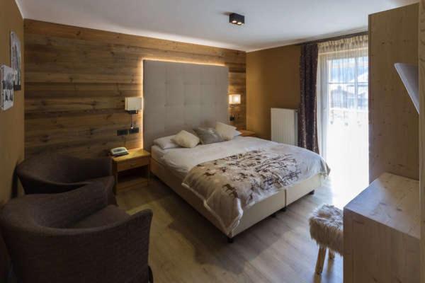 Superior Double or Twin Room photo 2