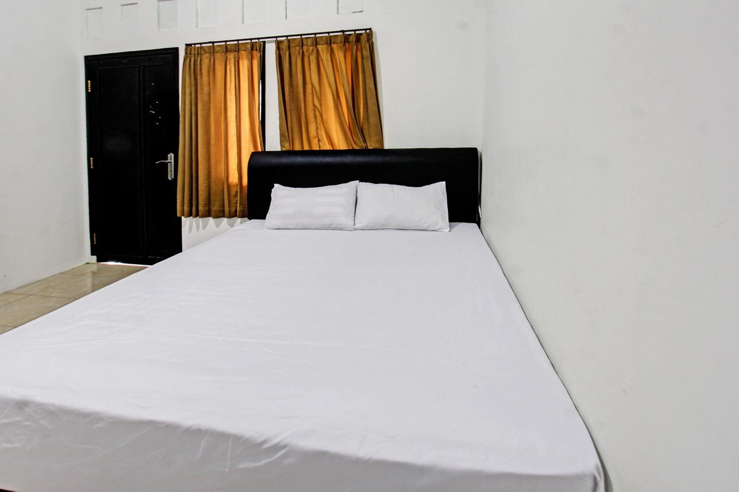 Standard Queen Room photo 3
