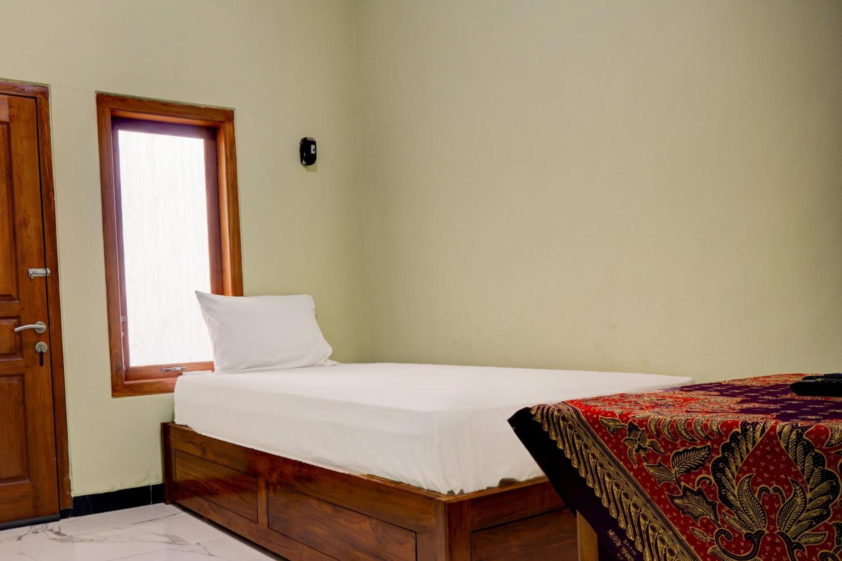 Large Single Room photo 3
